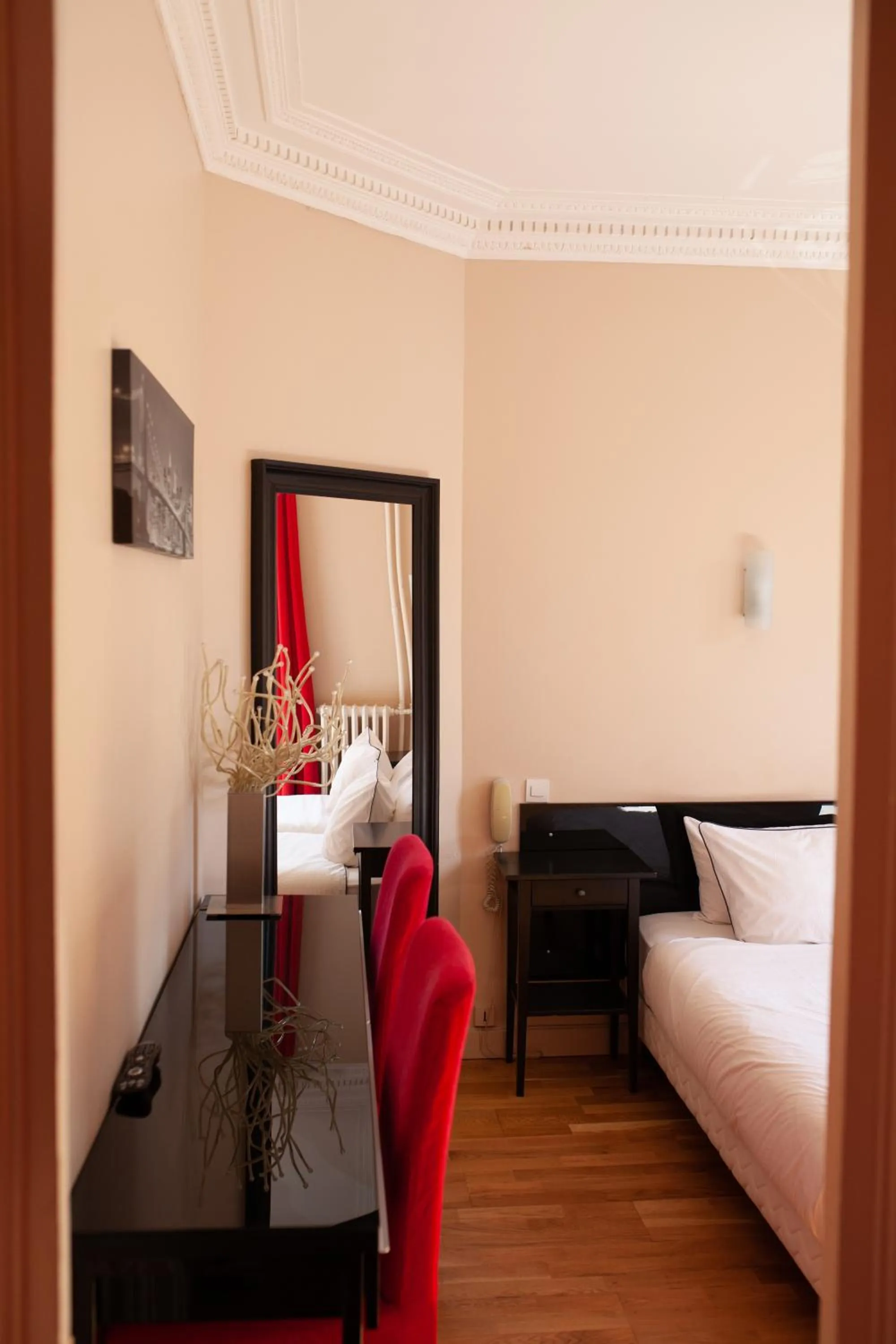 Decorative detail, Bed in Hôtel du Parc