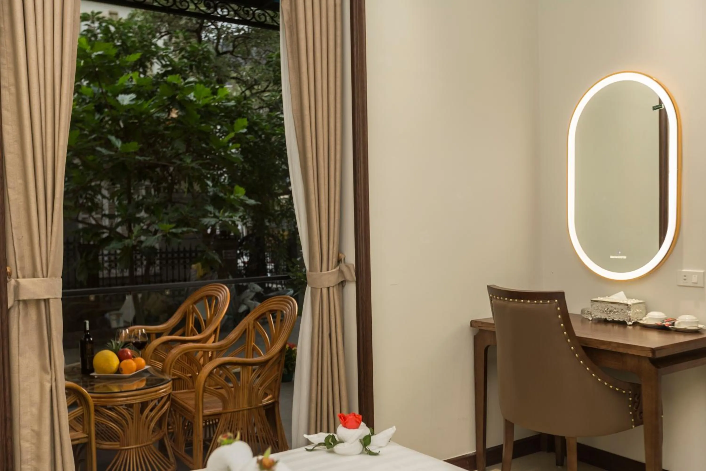 hair dresser in Blubiz Hotel 8