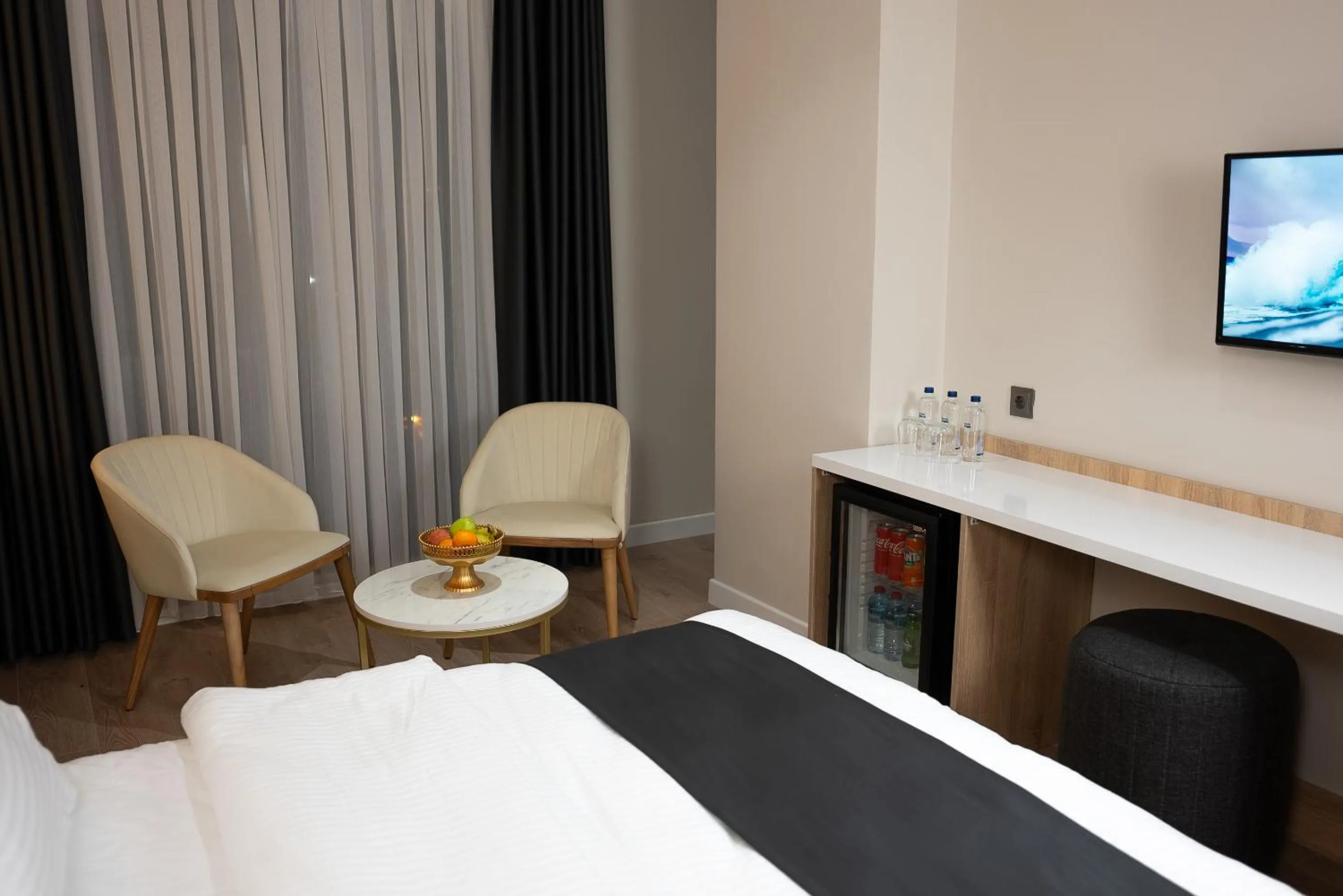 Bed in Golden River Hotel By Continent