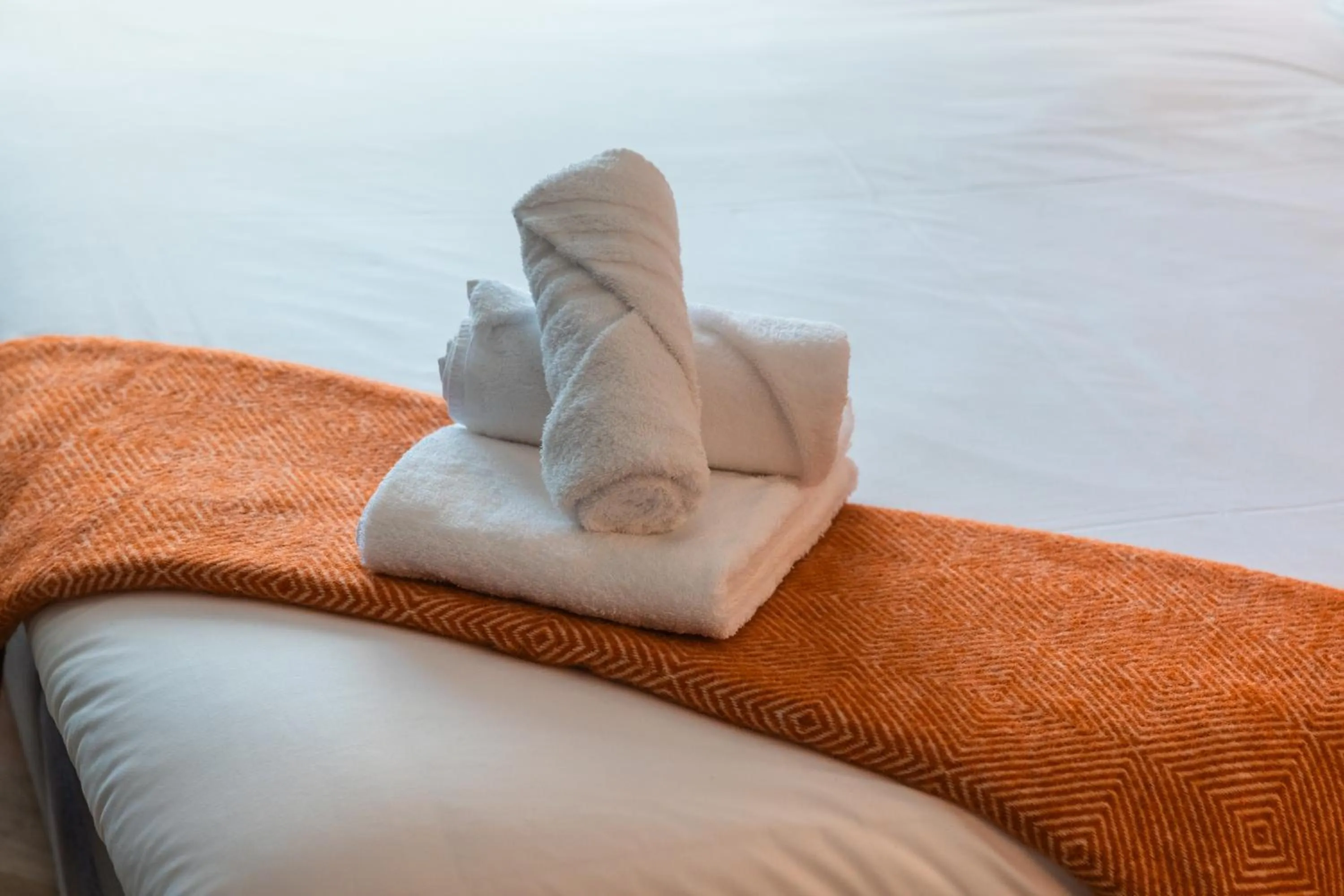 towels, Bed in Badhuis Hotel