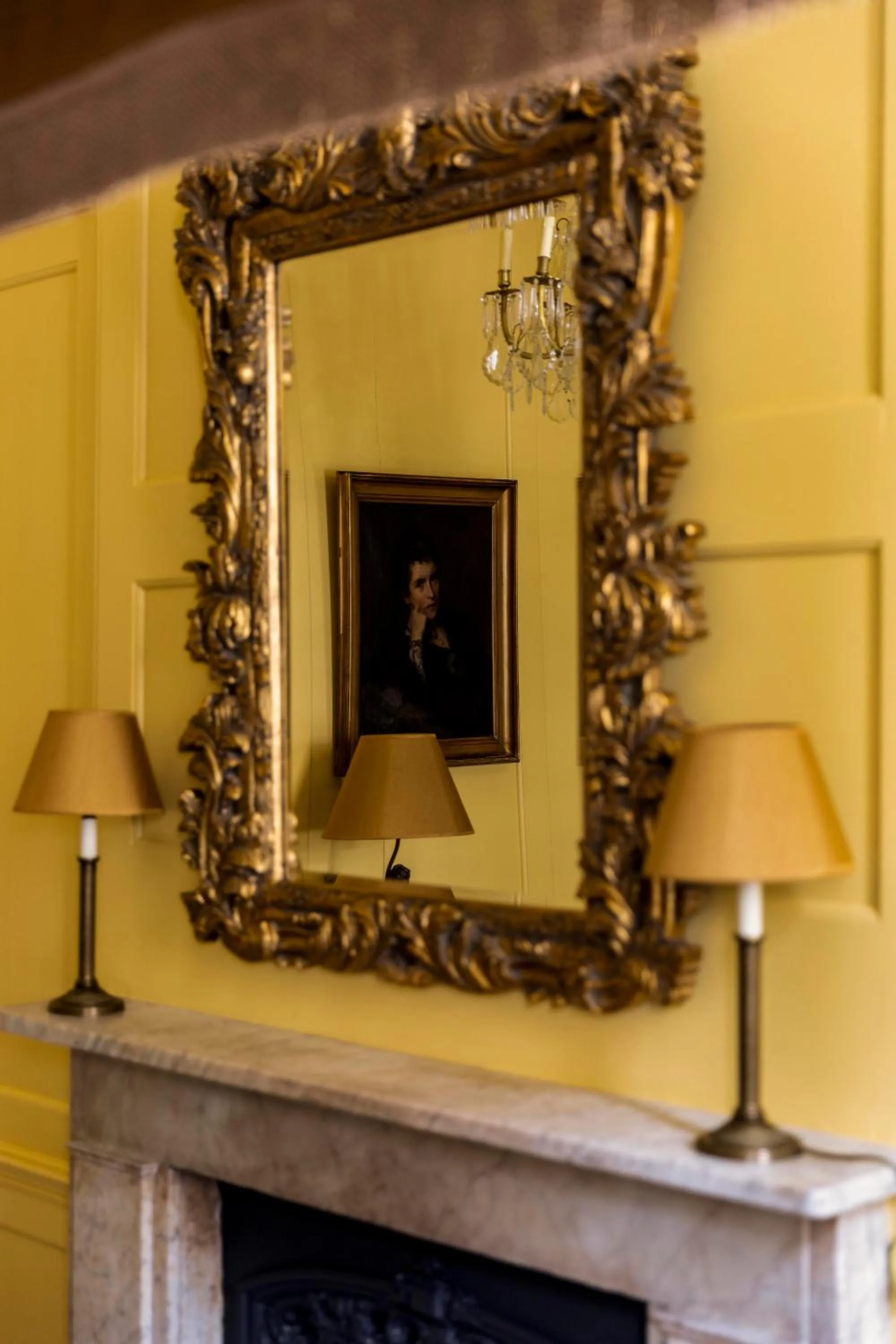 Decorative detail in Hazlitt's