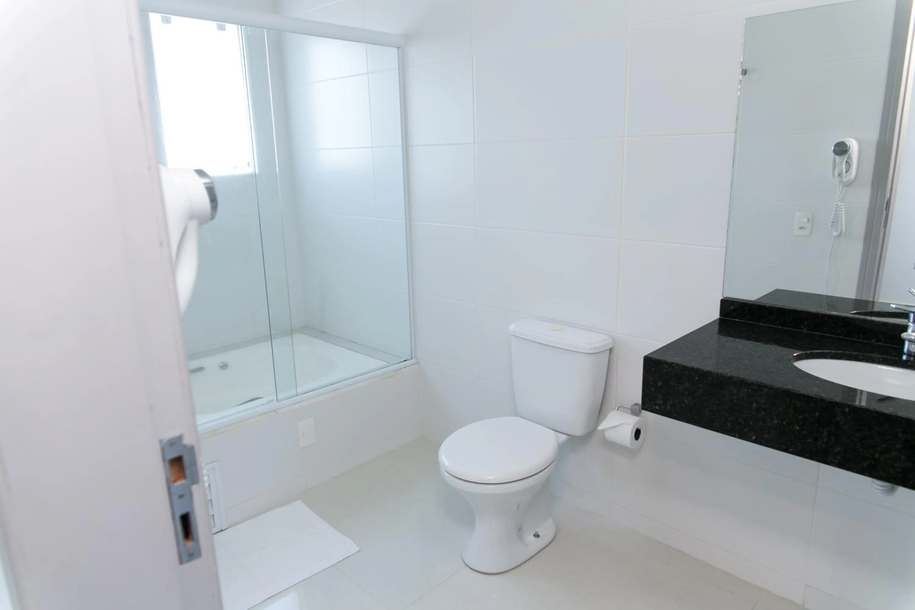 Shower in Hotel Bergozza