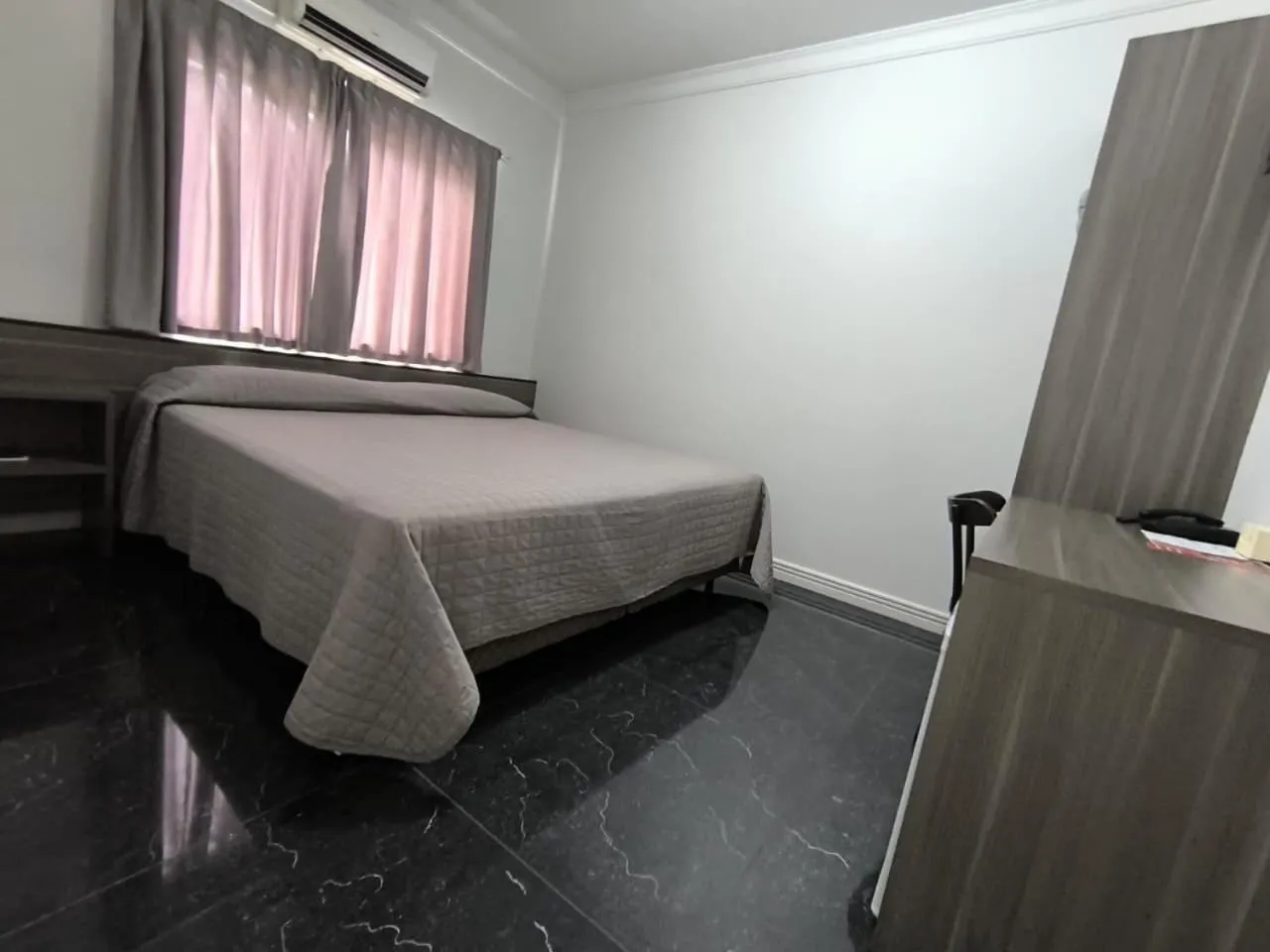 Bedroom, Bed in Hotel Bergozza