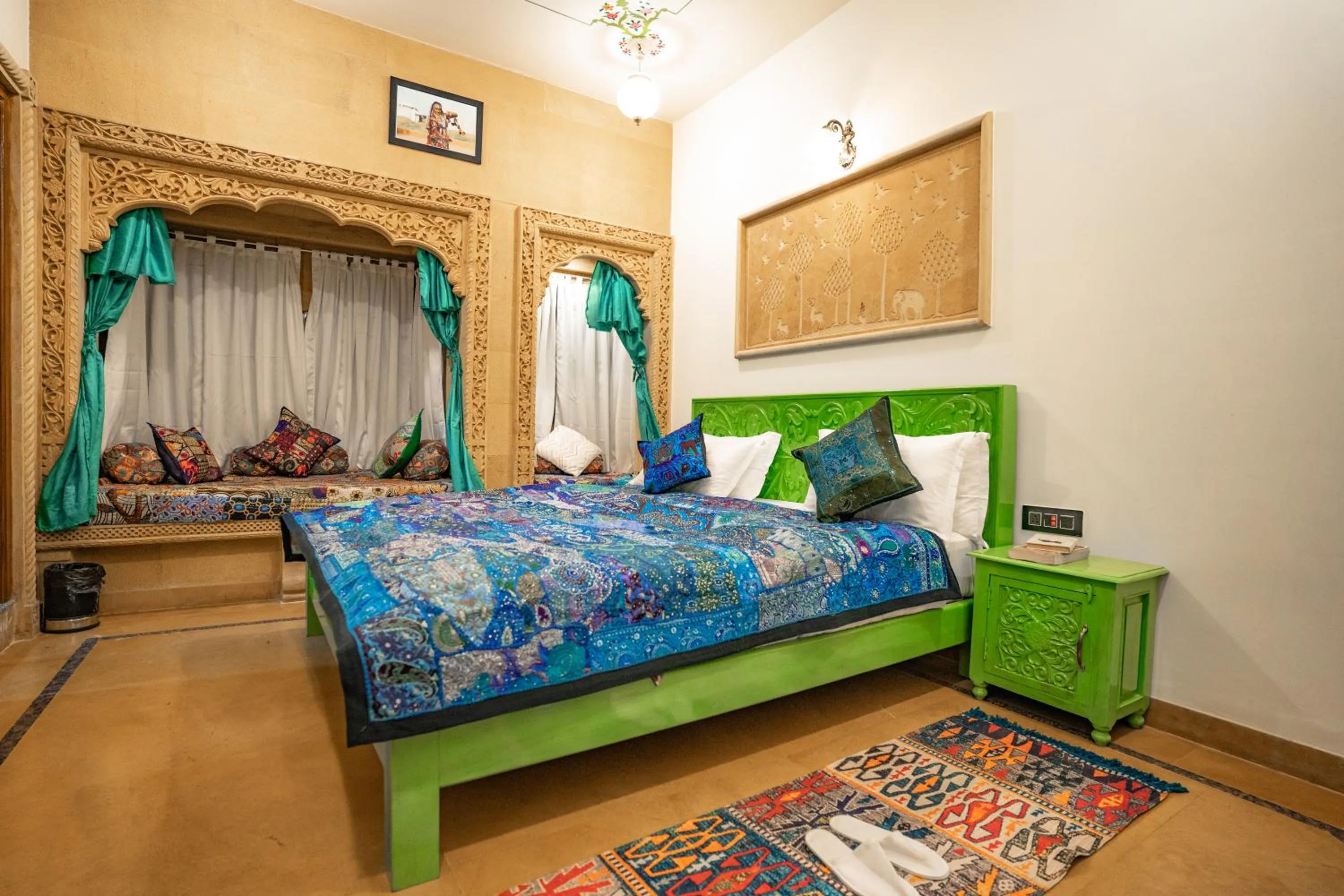 Bed in Tripli Hotels Prithvi Haveli