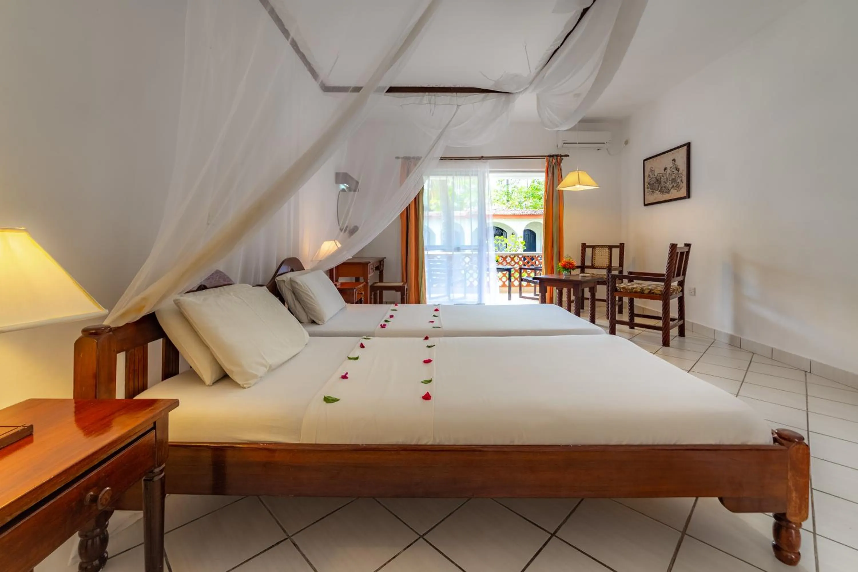 Bed in Diani Sea Lodge - All Inclusive