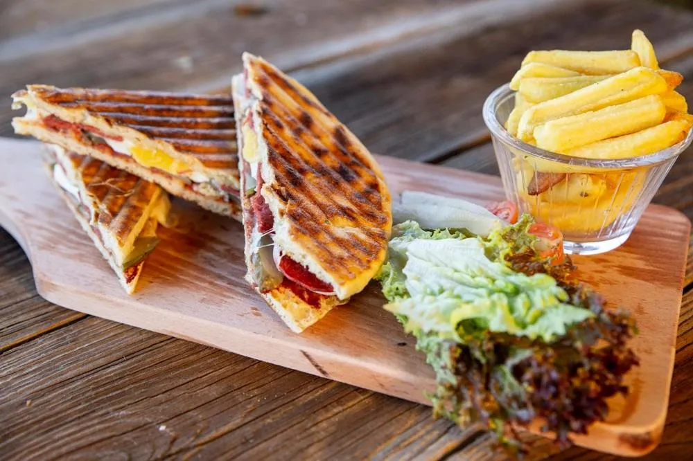 Food and drinks in Lavin Hotel & Spa