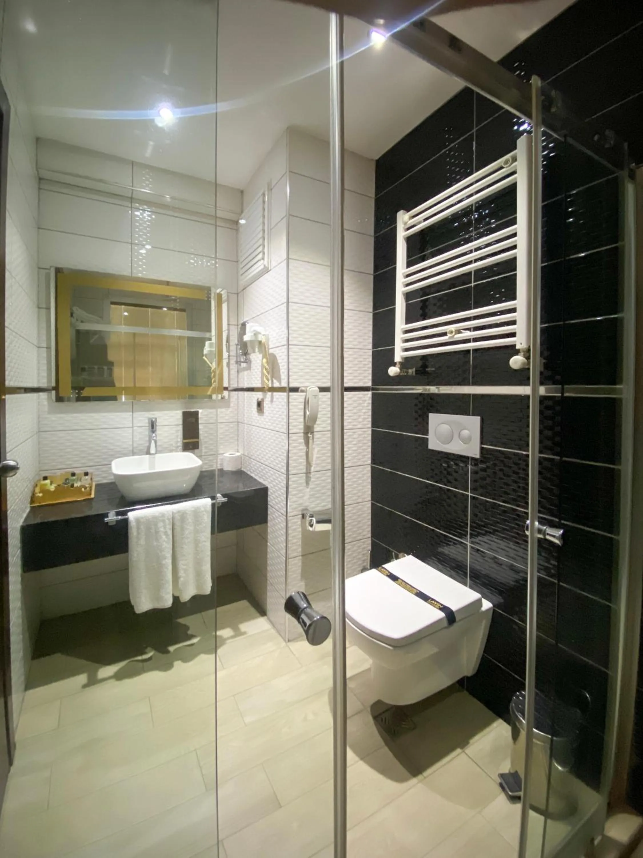 Toilet in Lavin Hotel & Spa