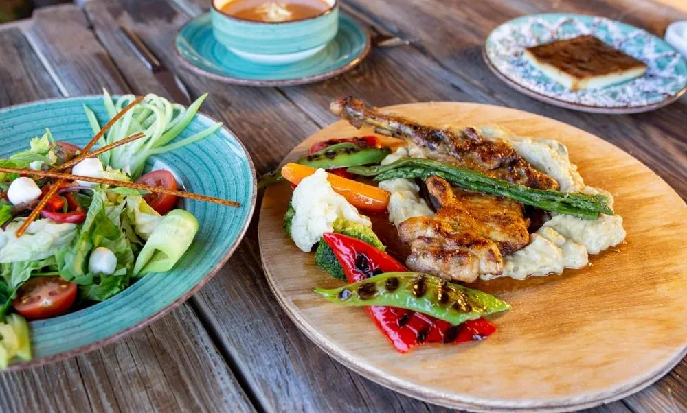 Food and drinks in Lavin Hotel & Spa