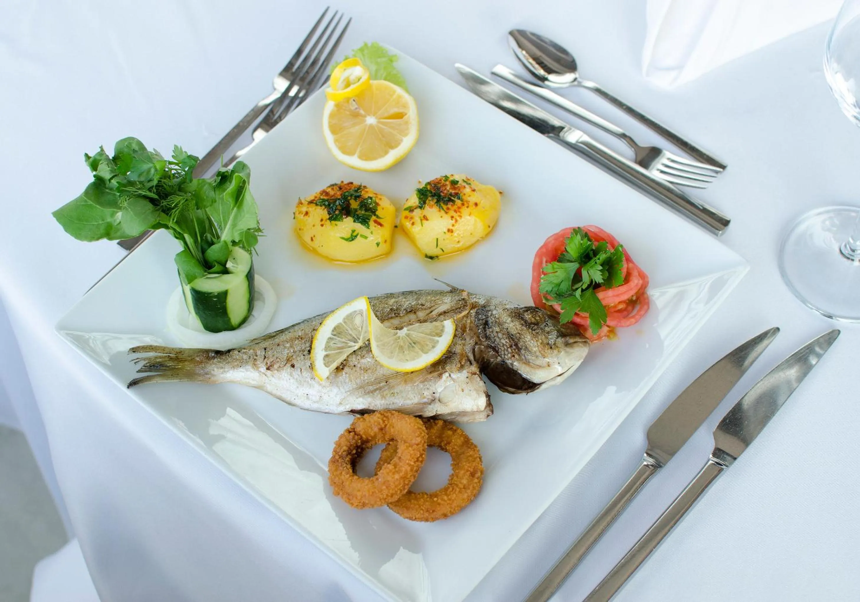 Food and drinks in Lavin Hotel & Spa