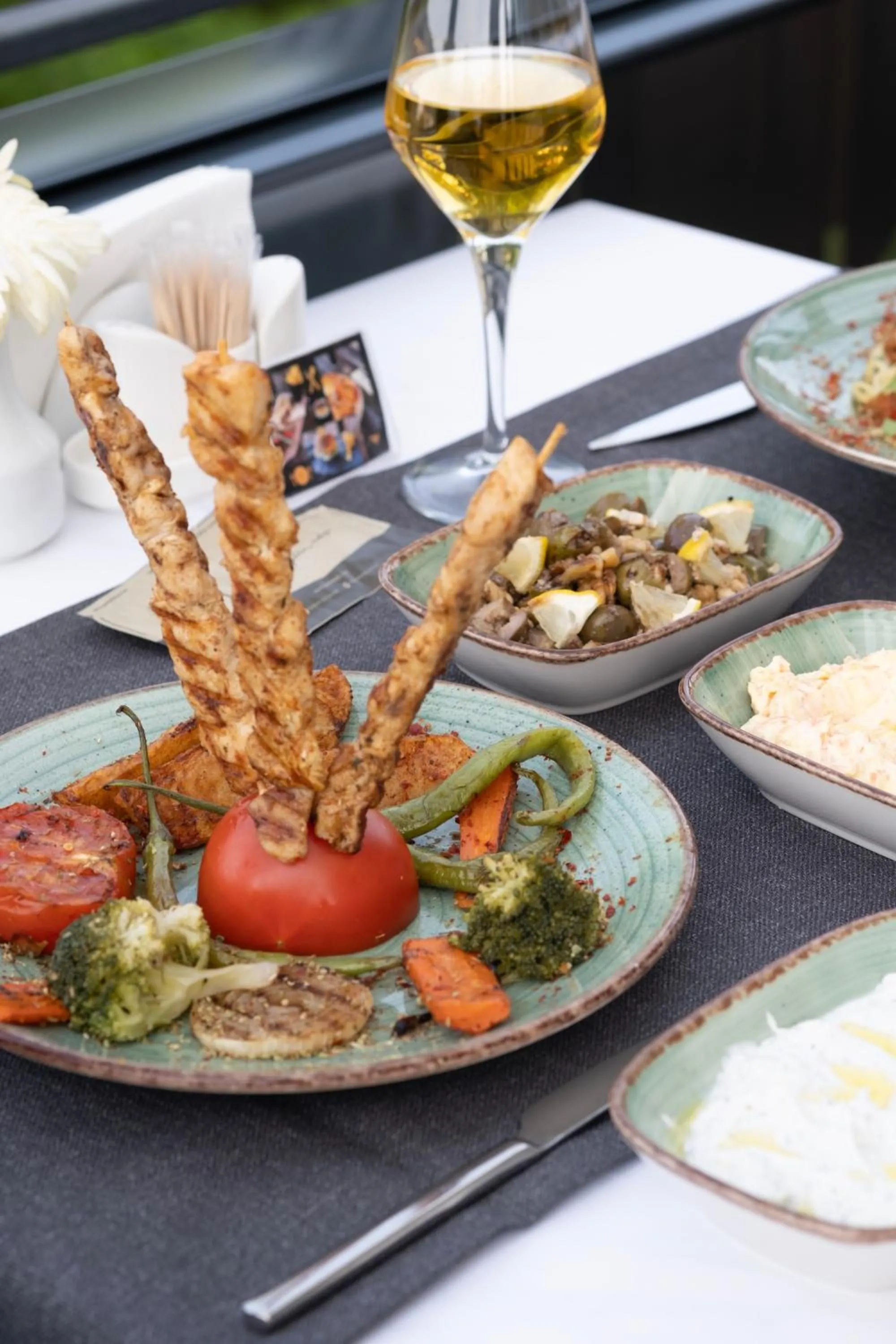 Food and drinks in Lavin Hotel & Spa