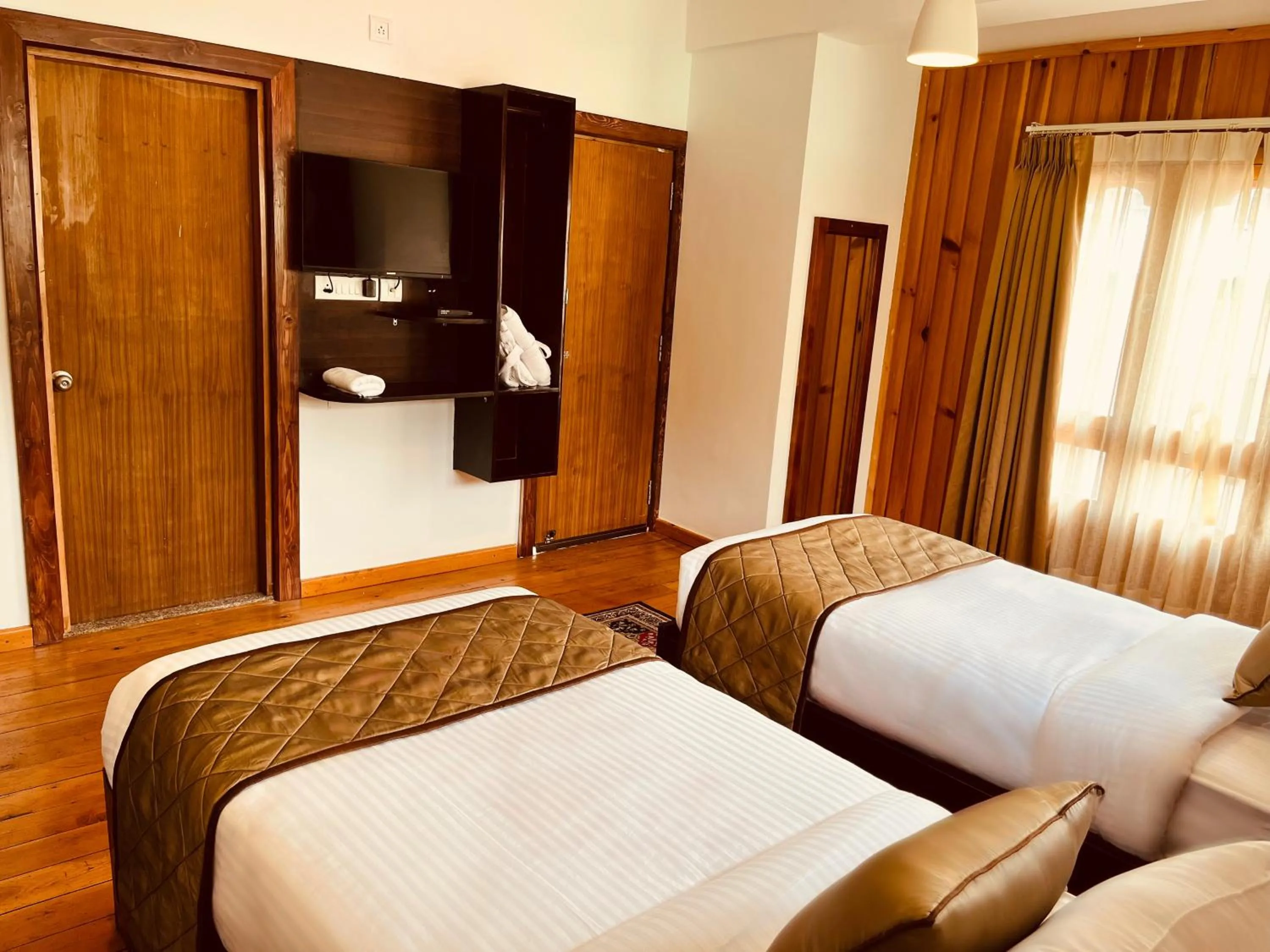 TV and multimedia, Bed in Norbu Healing Hotel