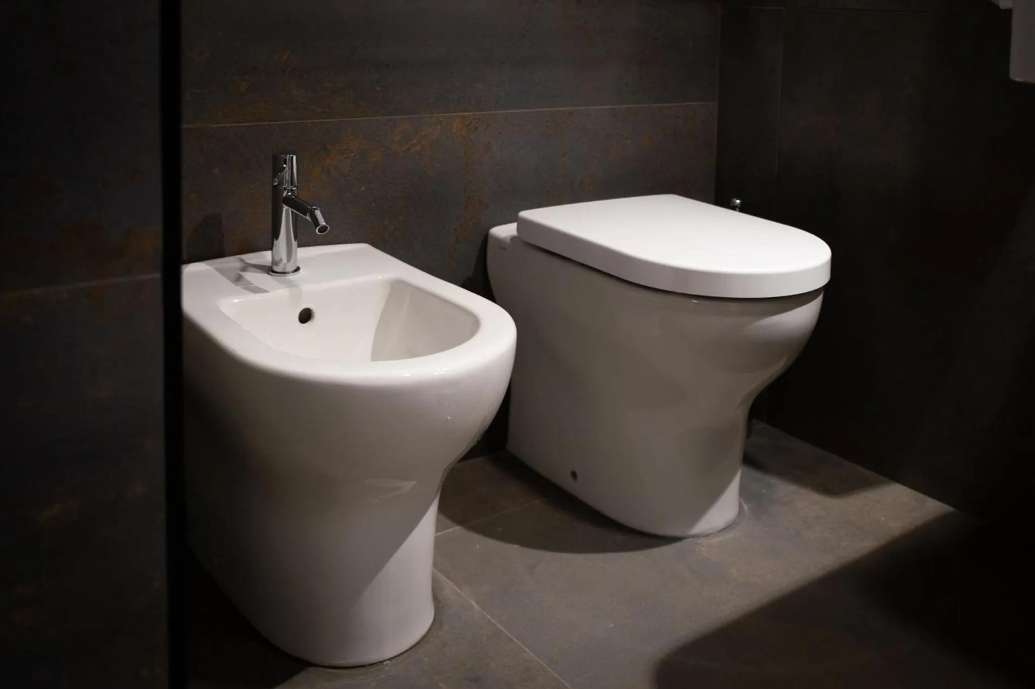 Toilet in Hostelò - Luxury Hostel