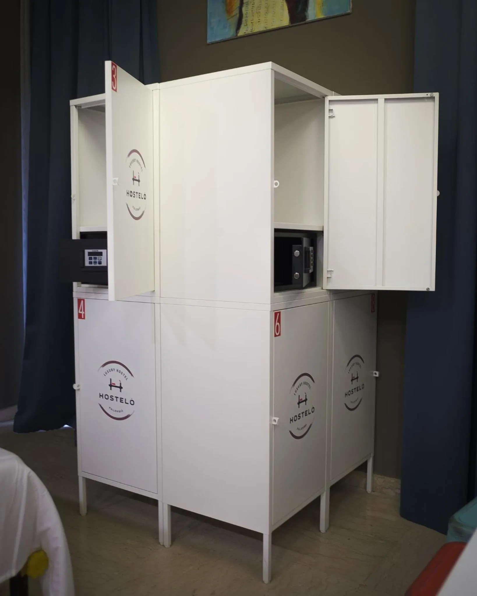 hair dresser in Hostelò - Luxury Hostel