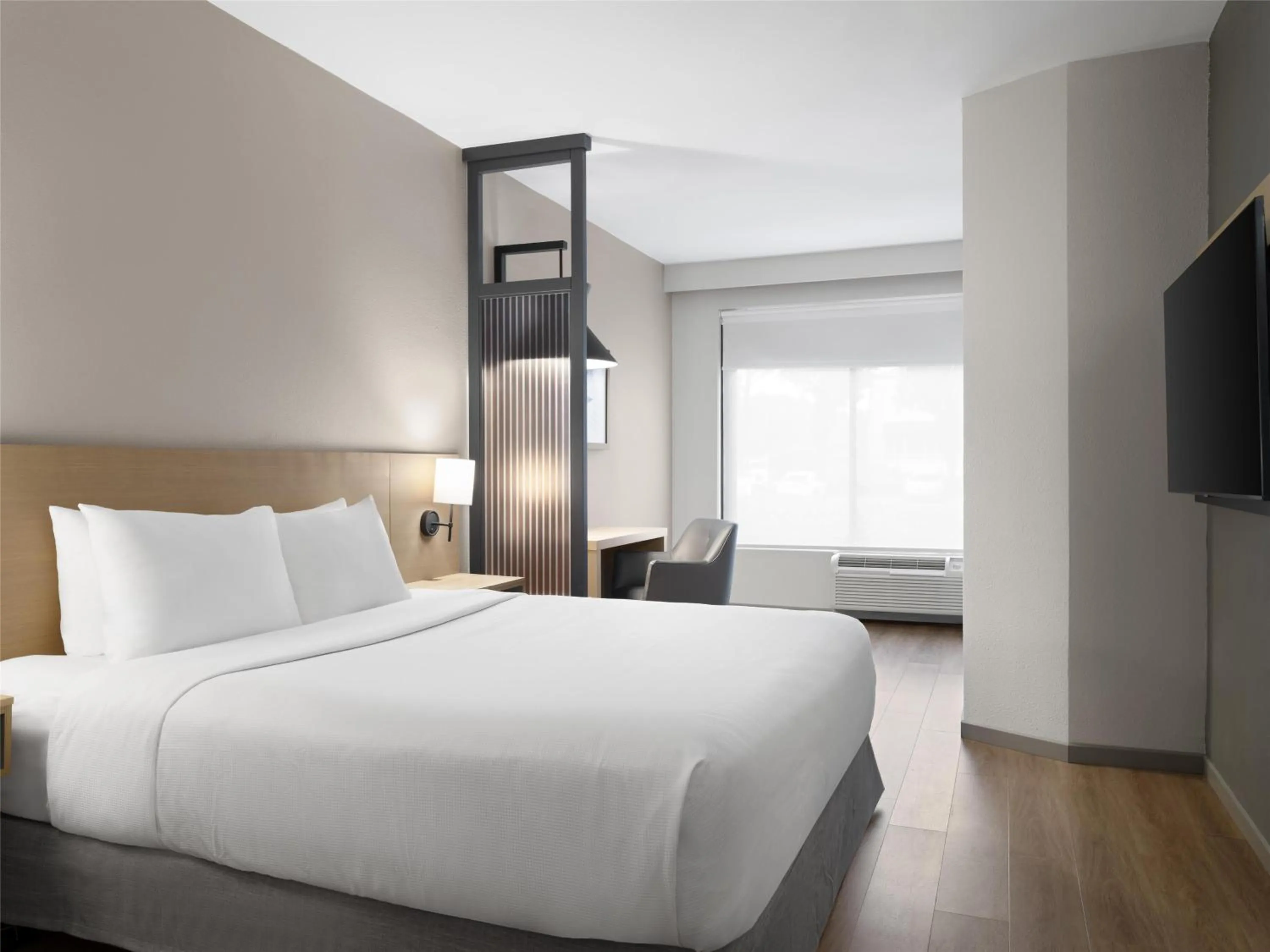 Bedroom, Bed in Hyatt Place Atlanta Alpharetta North Point Mall