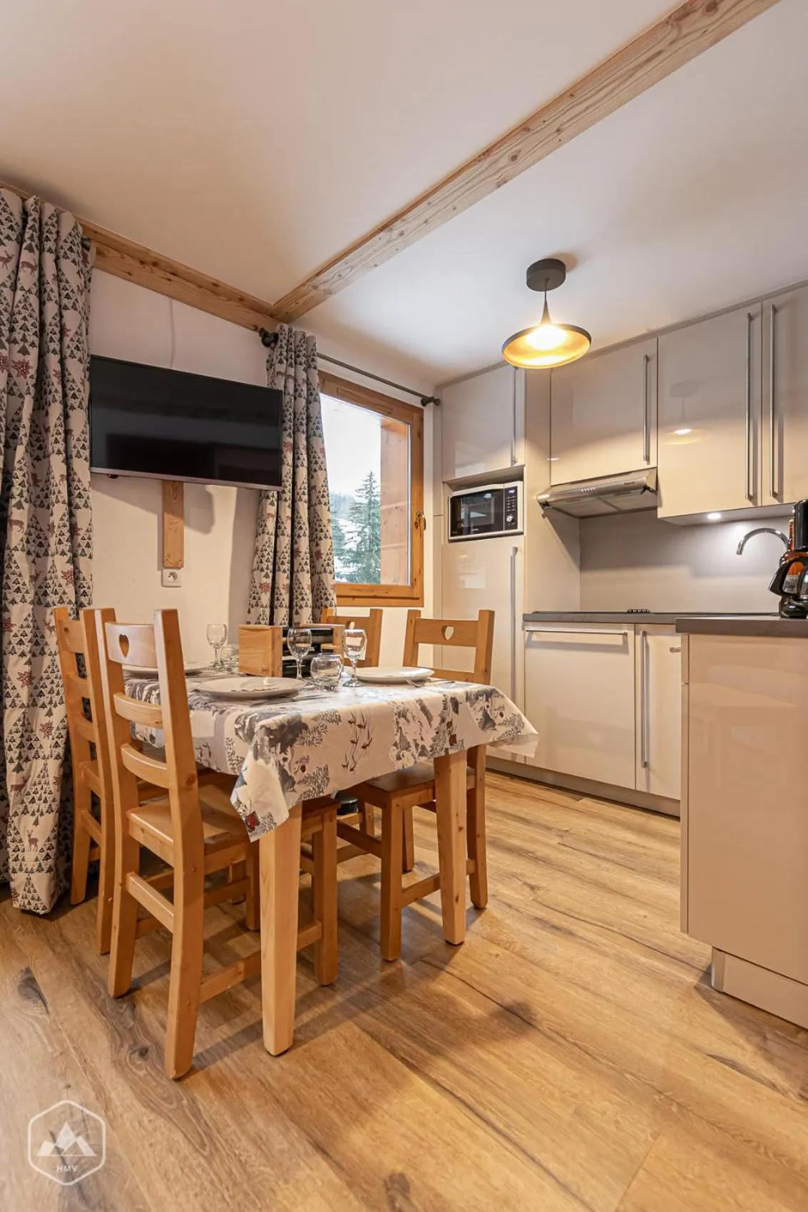 Kitchen or kitchenette in Les Alpages d'Herbefin