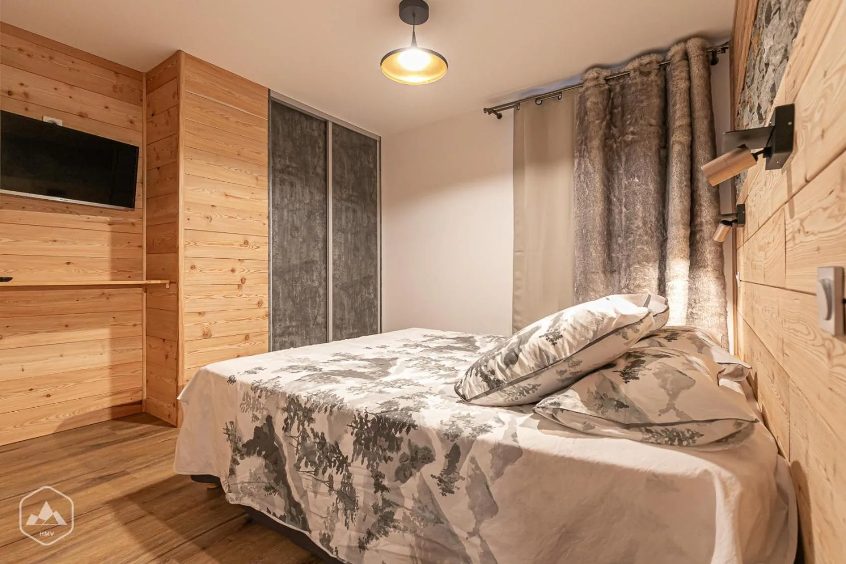 Bedroom, Bed in Les Alpages d'Herbefin