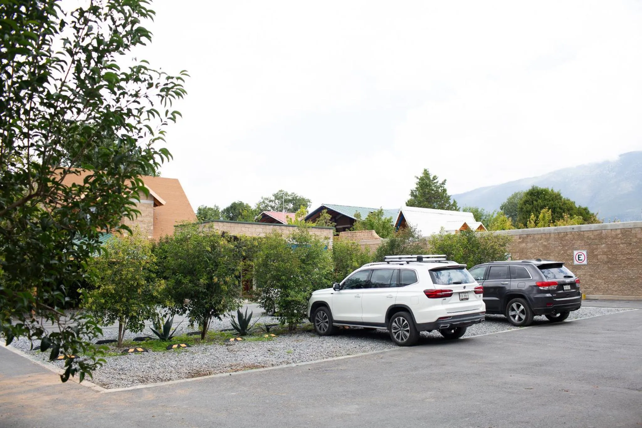 Parking in Cabañas Bungalos las Alazanas