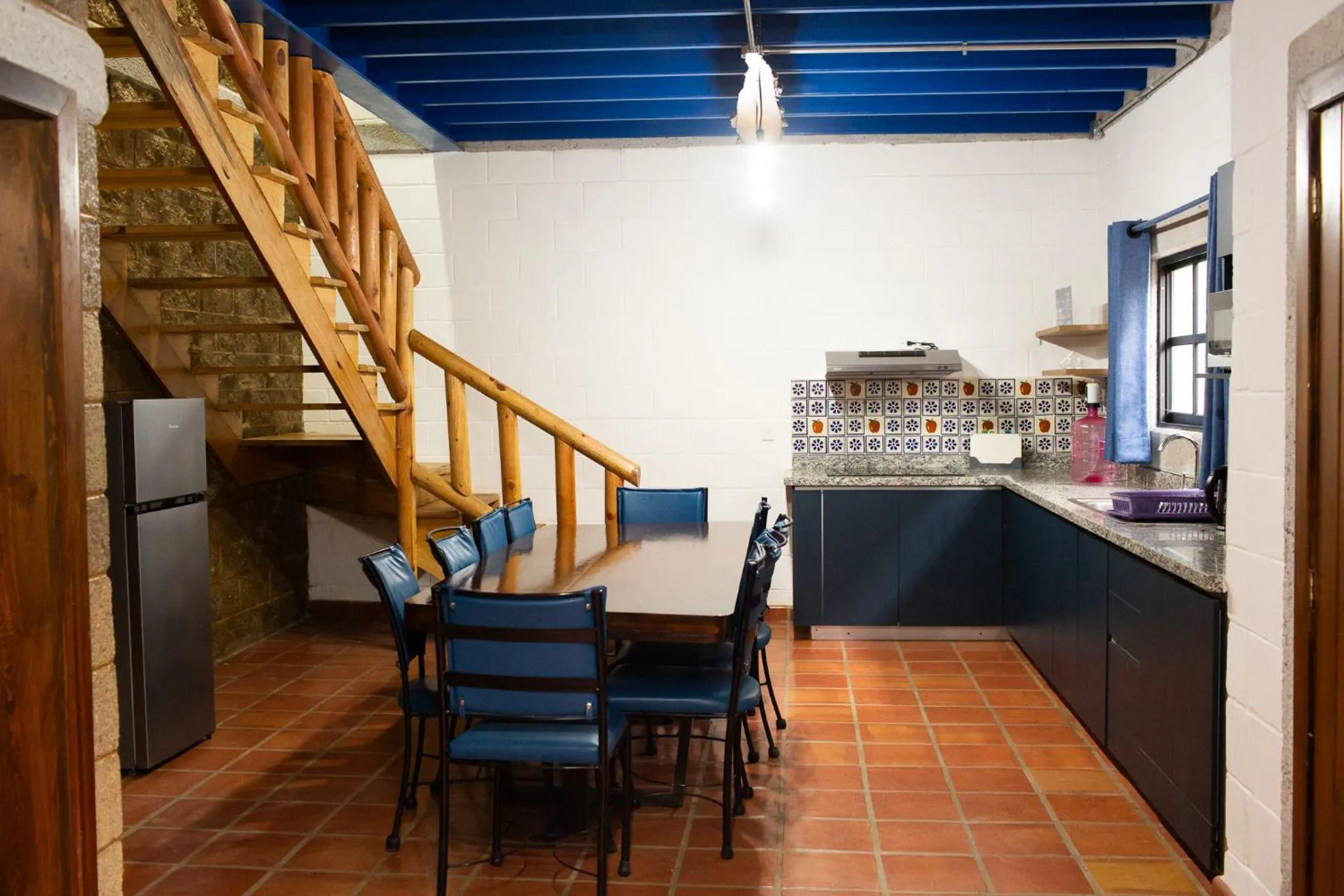 kitchen in Cabañas Bungalos las Alazanas