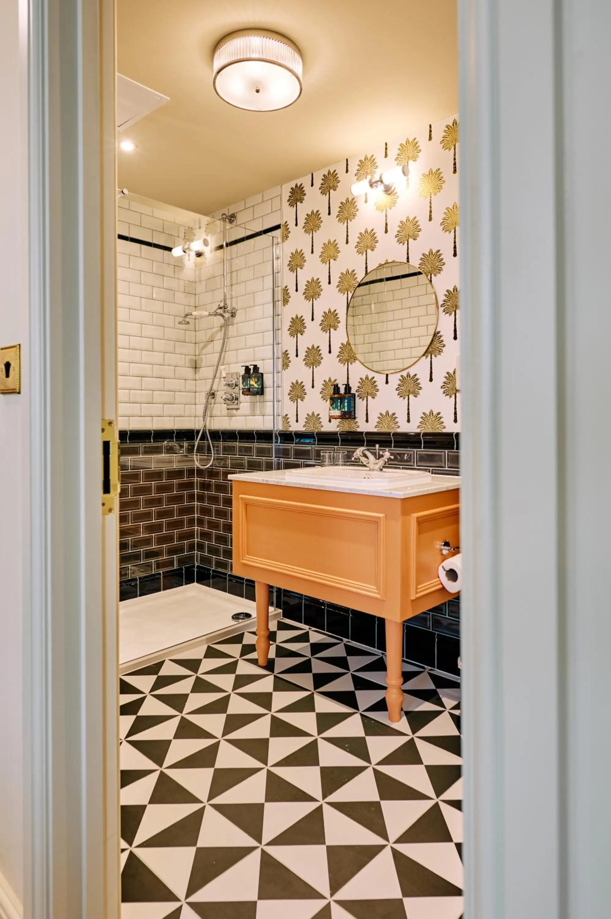 Bathroom in Bedford Swan Hotel and Thermal Spa