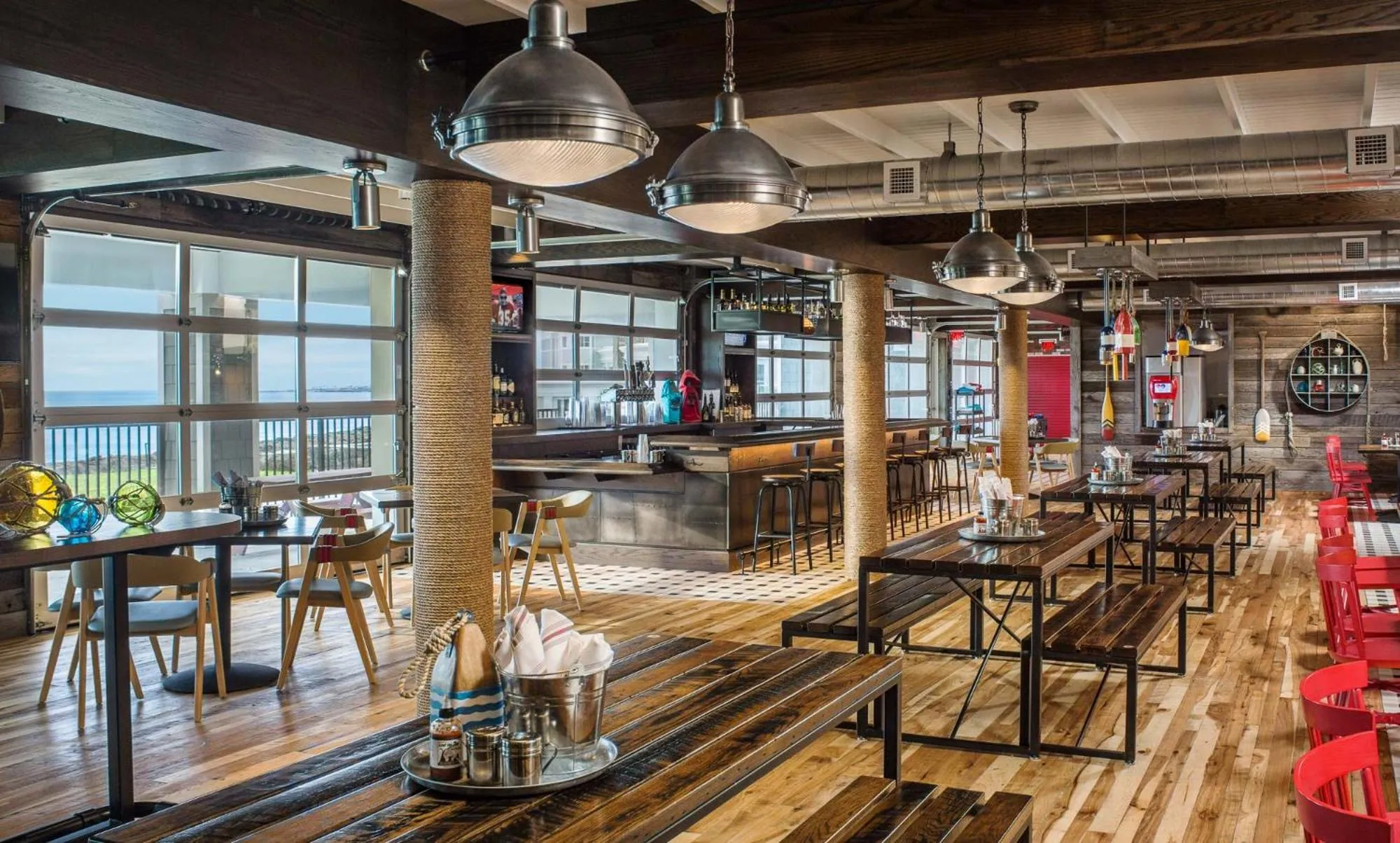 Restaurant/places to eat in Cliff House Maine