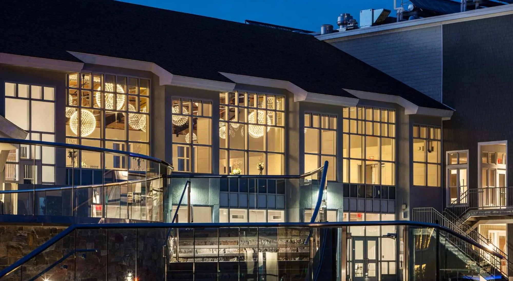 Facade/entrance in Cliff House Maine