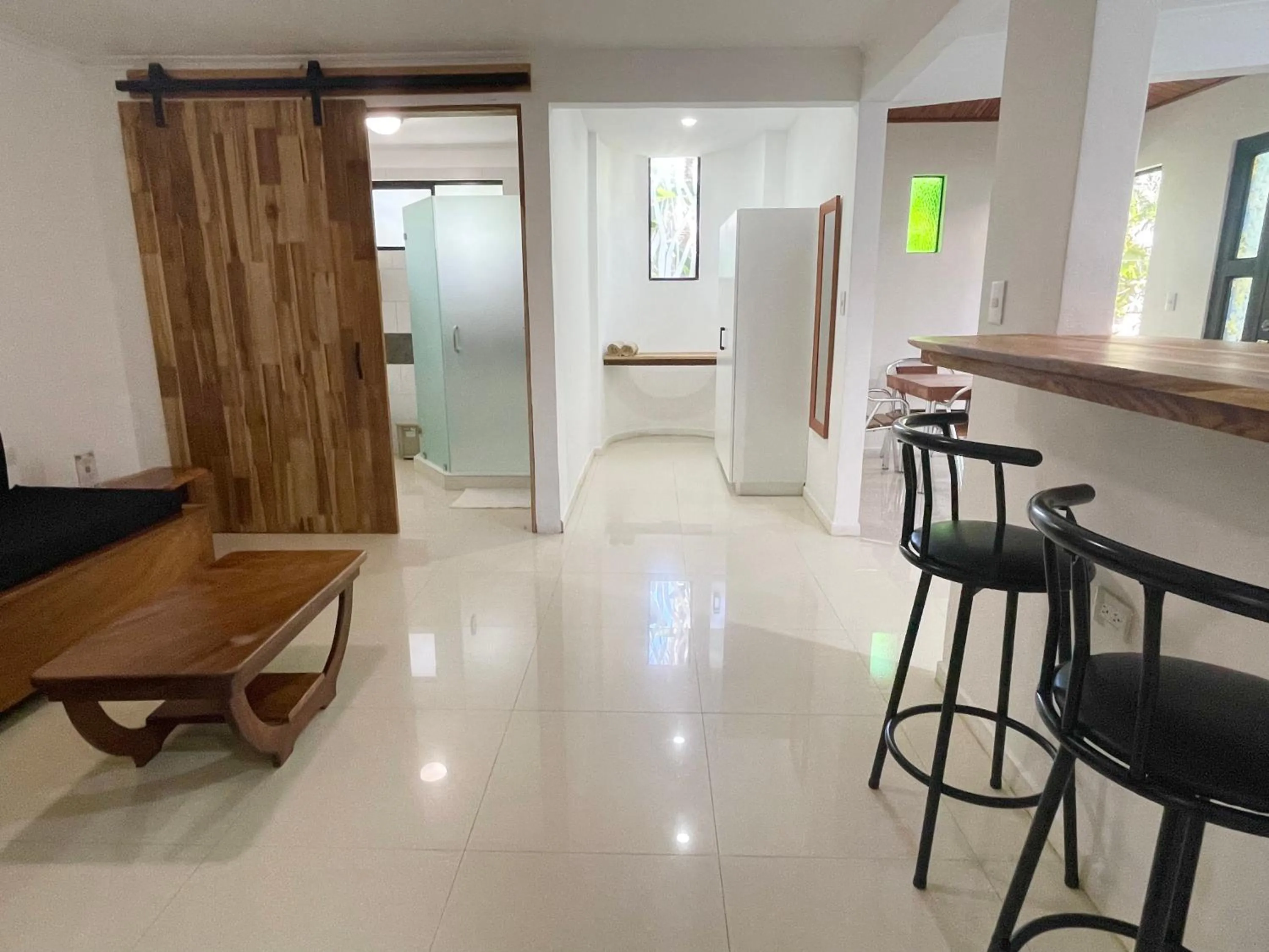 Living room in Fuego Lodge