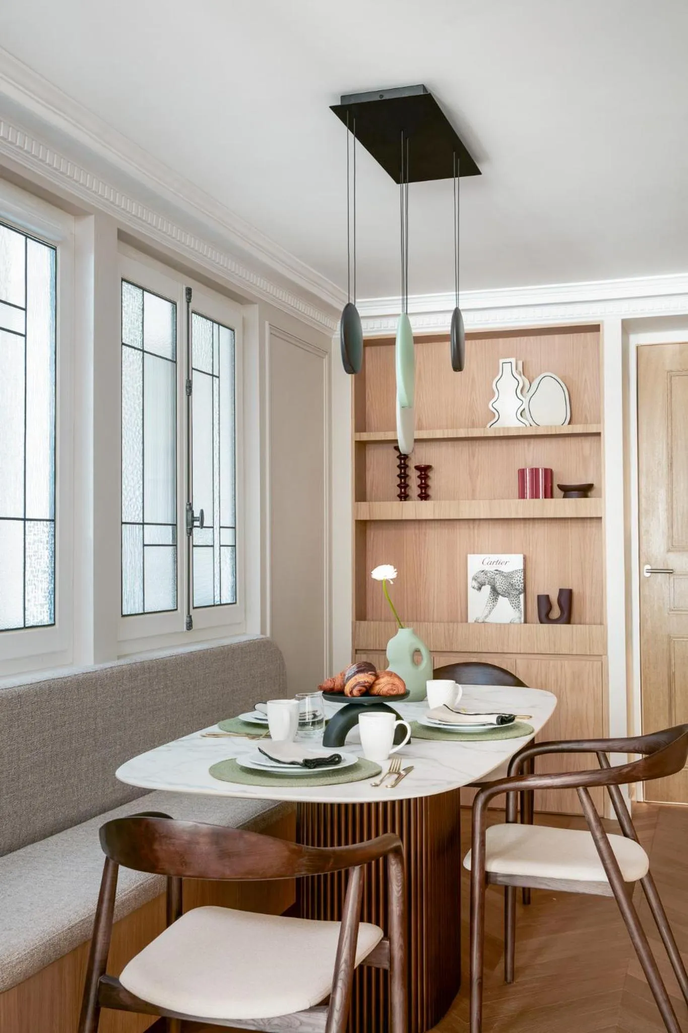 Dining area in HIGHSTAY - Luxury Serviced Apartments - Centre Pompidou