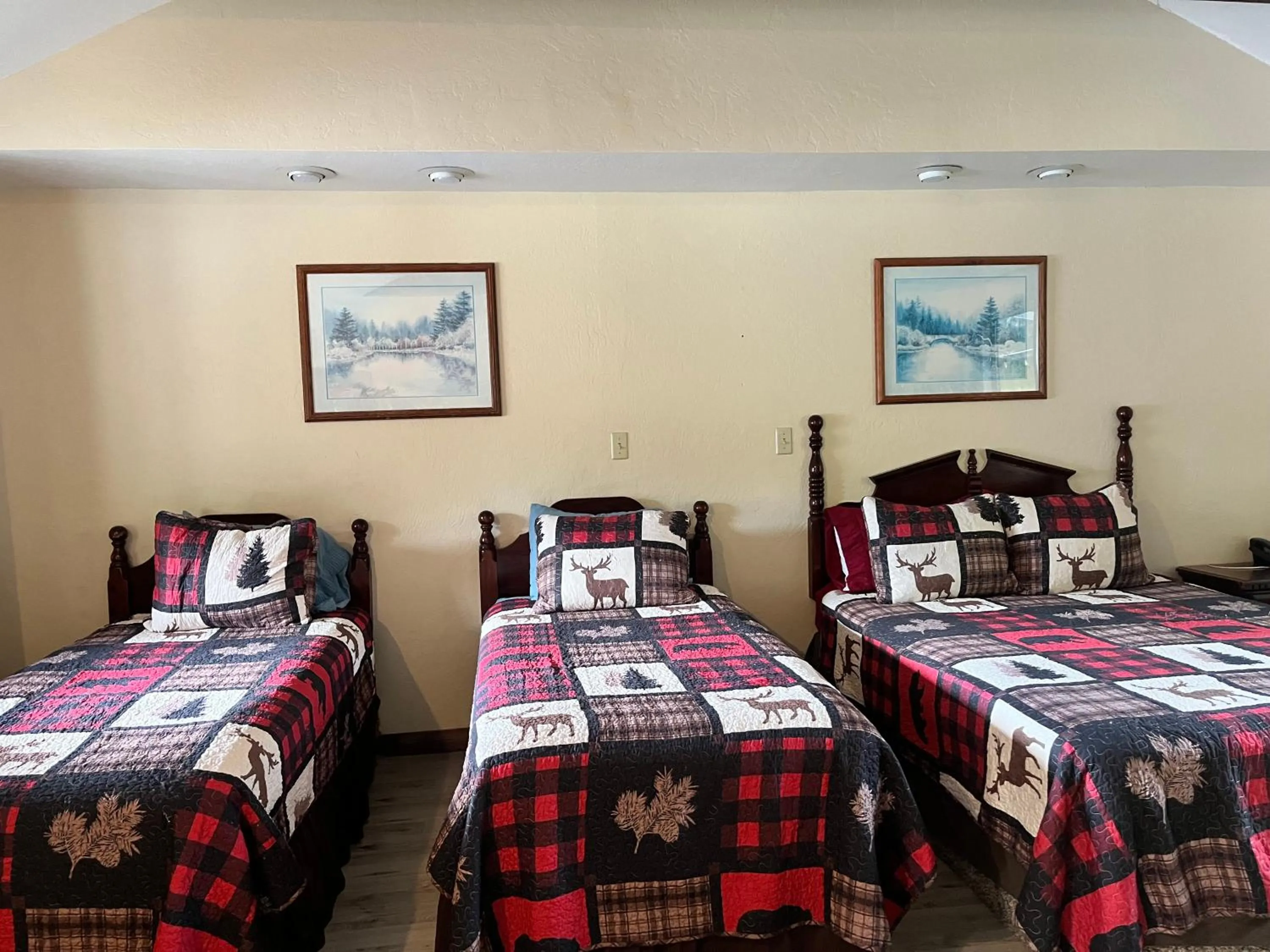 Bed in Dean Creek Resort