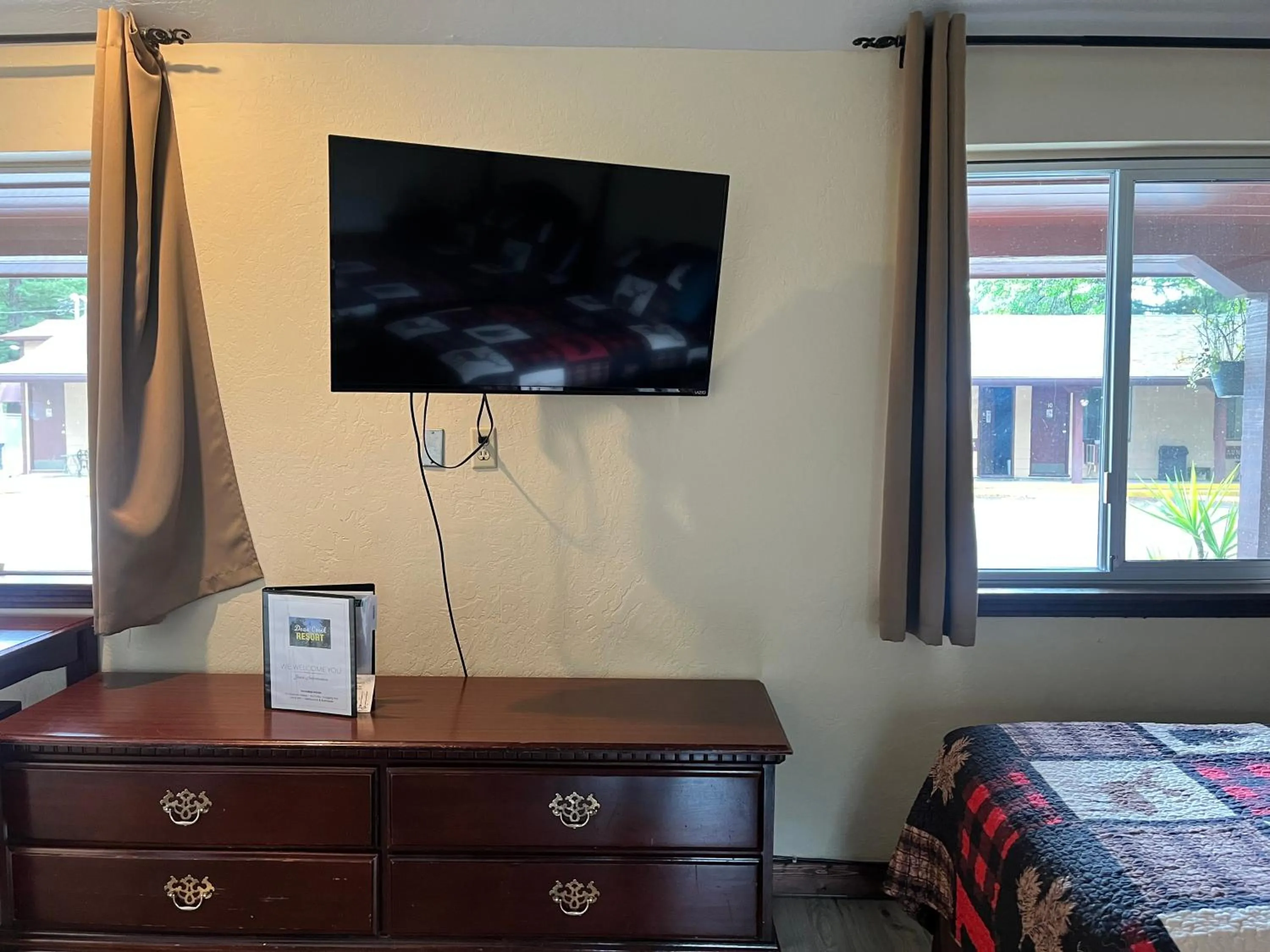 Bed in Dean Creek Resort