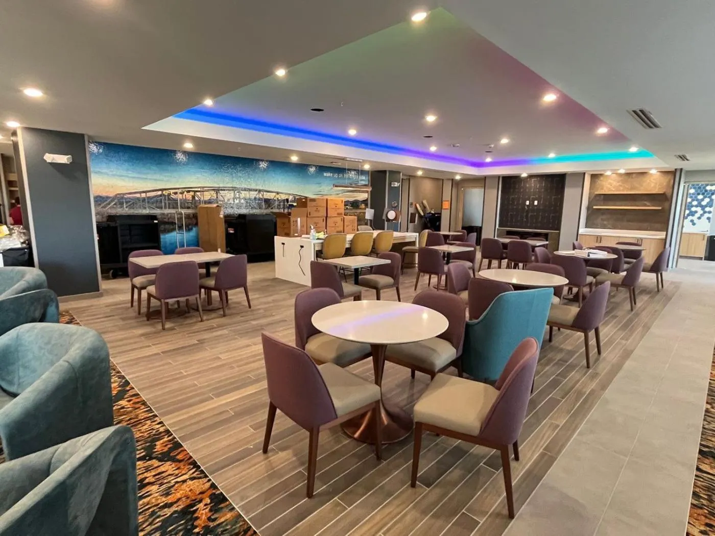 Seating area in La Quinta Inn & Suites by Wyndham Yuma