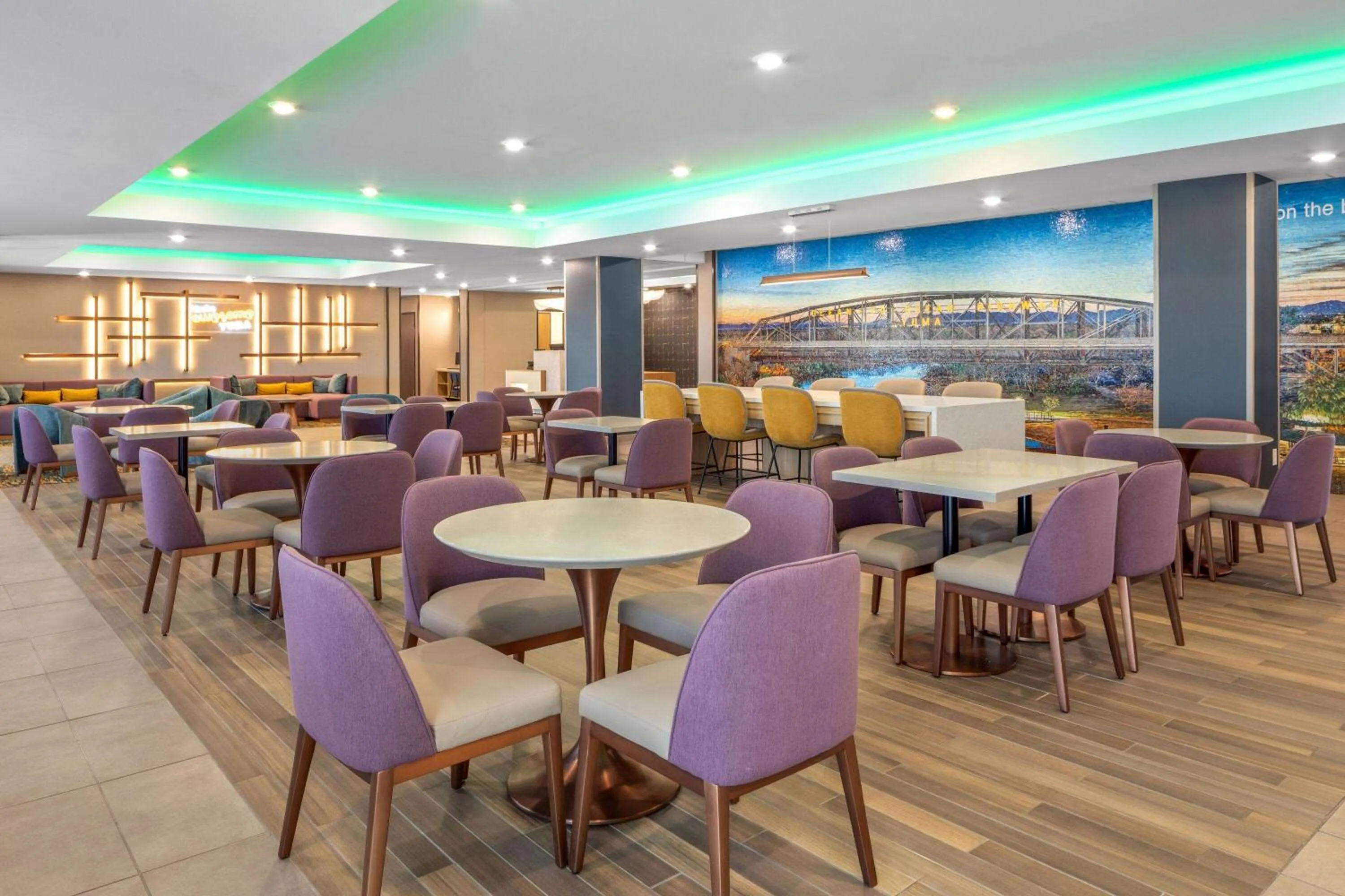 Breakfast in La Quinta Inn & Suites by Wyndham Yuma