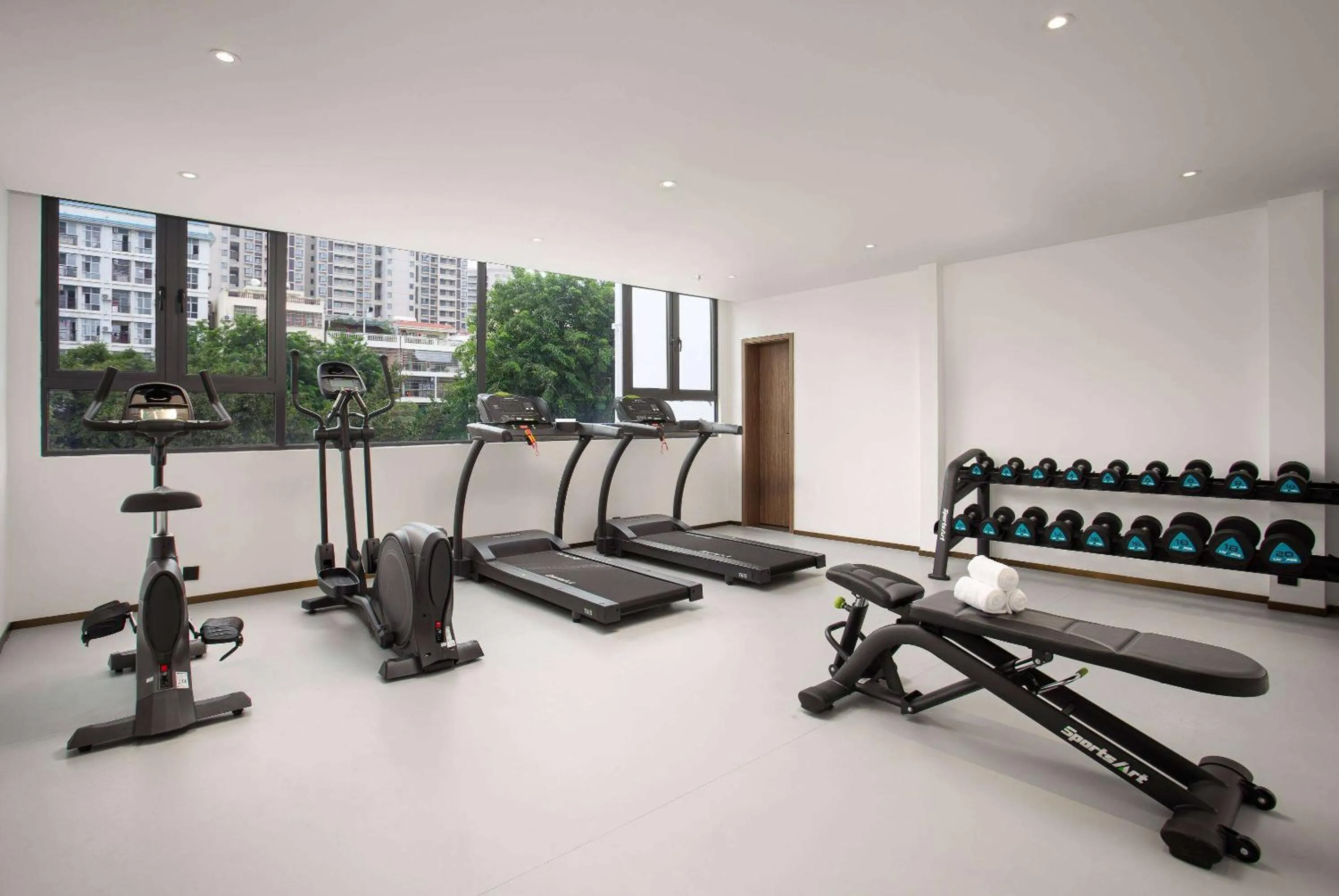 Fitness centre/facilities in Days Inn by Wyndham Hainan Sanya Bay