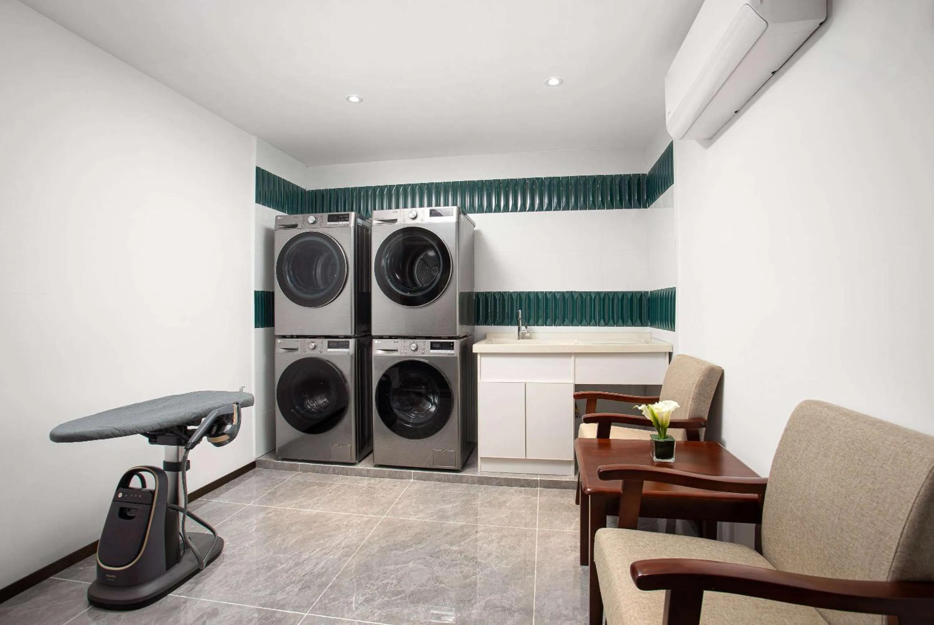 Fitness centre/facilities in Days Inn by Wyndham Hainan Sanya Bay