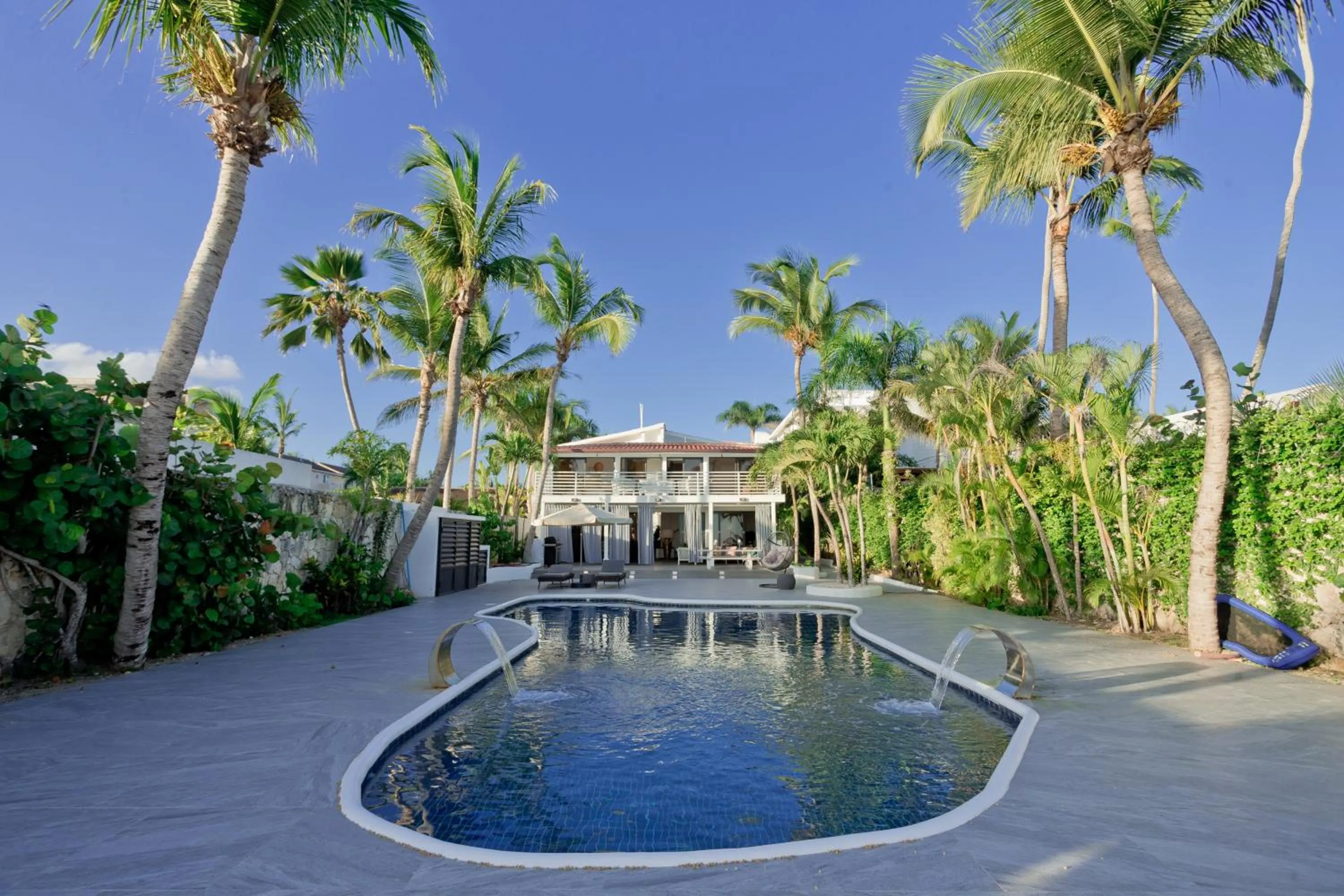 Swimming pool in TRACADERO Beach Club & Holidays Rentals