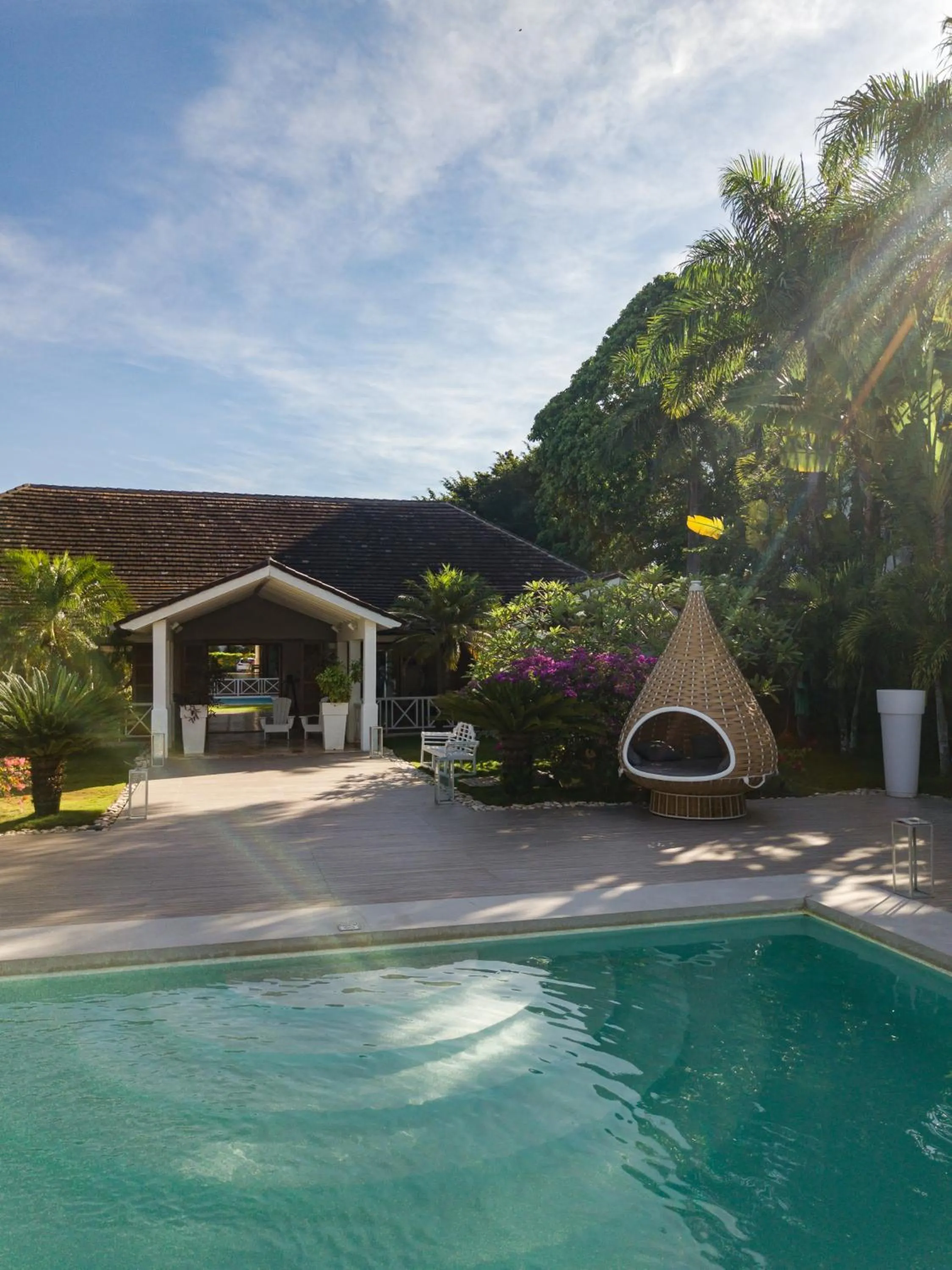 Garden in TRACADERO Beach Club & Holidays Rentals