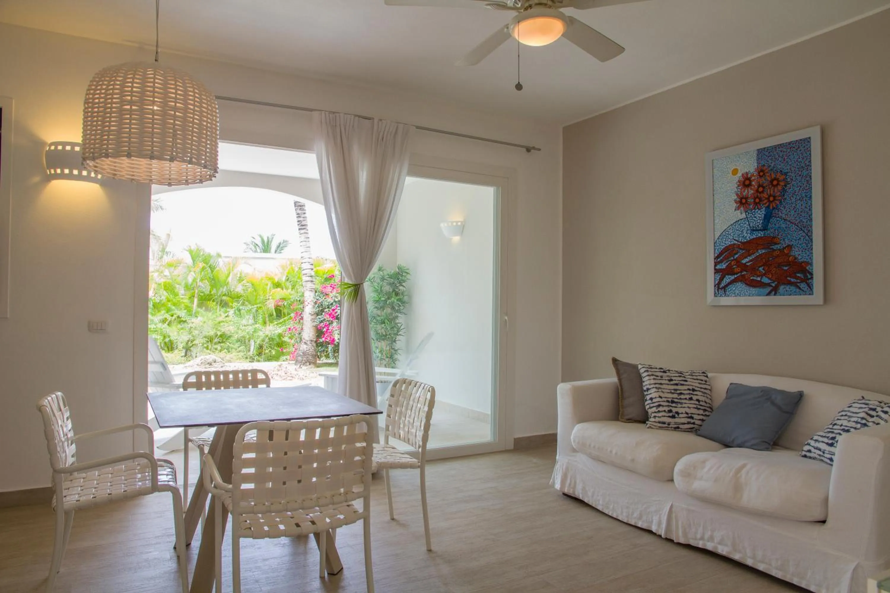 Living room in TRACADERO Beach Club & Holidays Rentals