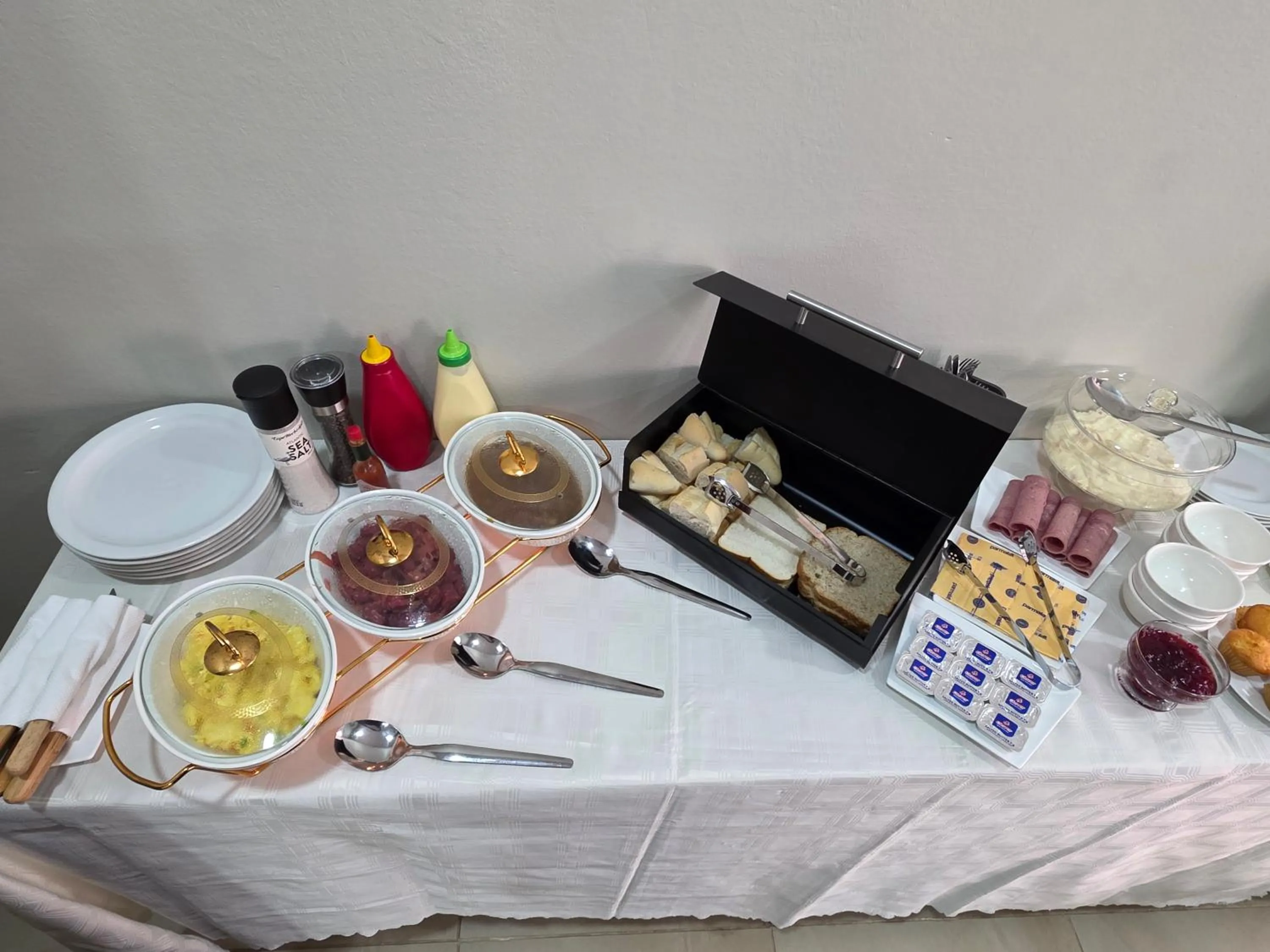 Breakfast in White Garden Hotel