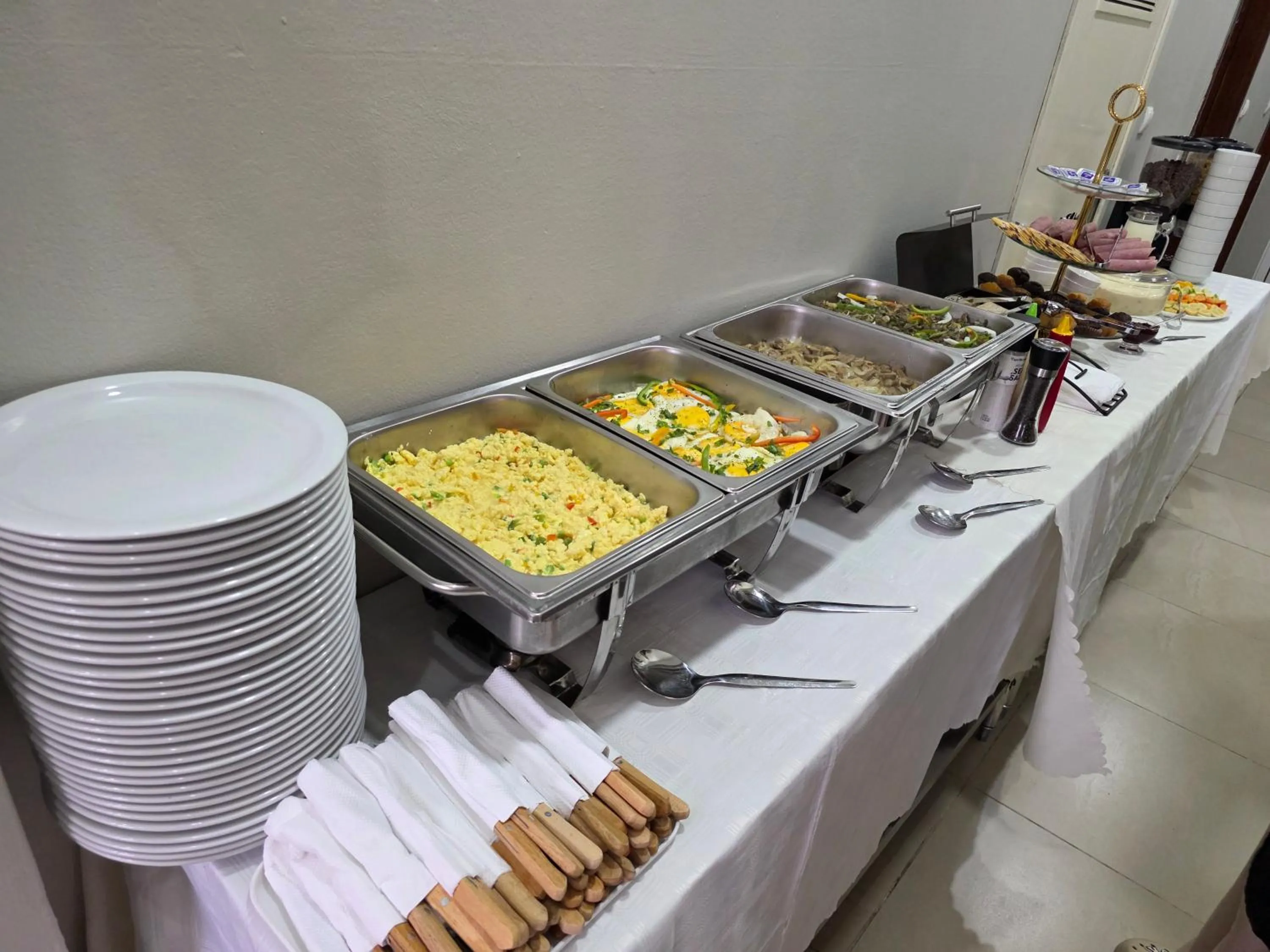 Breakfast in White Garden Hotel