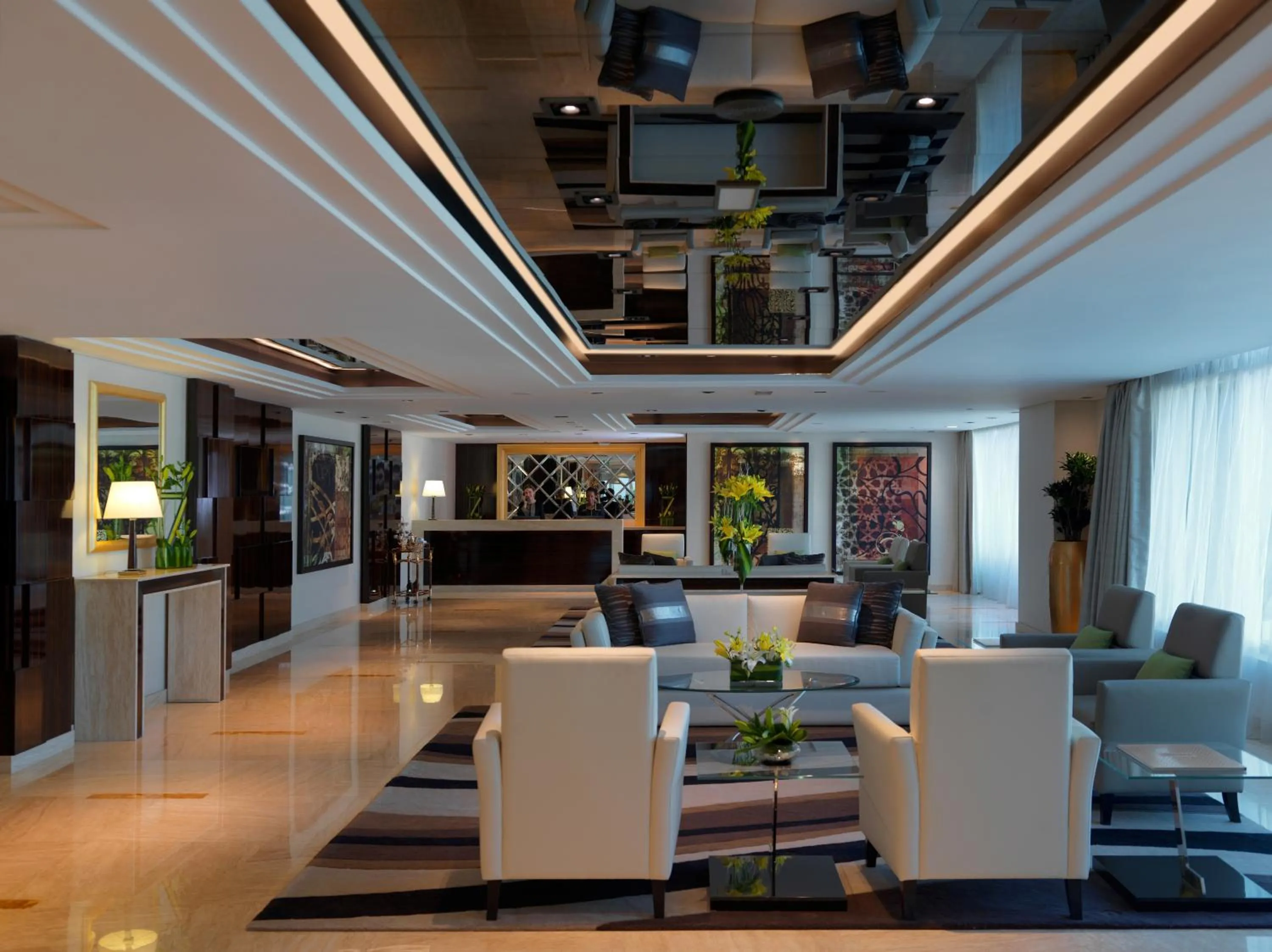 Lobby or reception in DAMAC Maison Canal Views