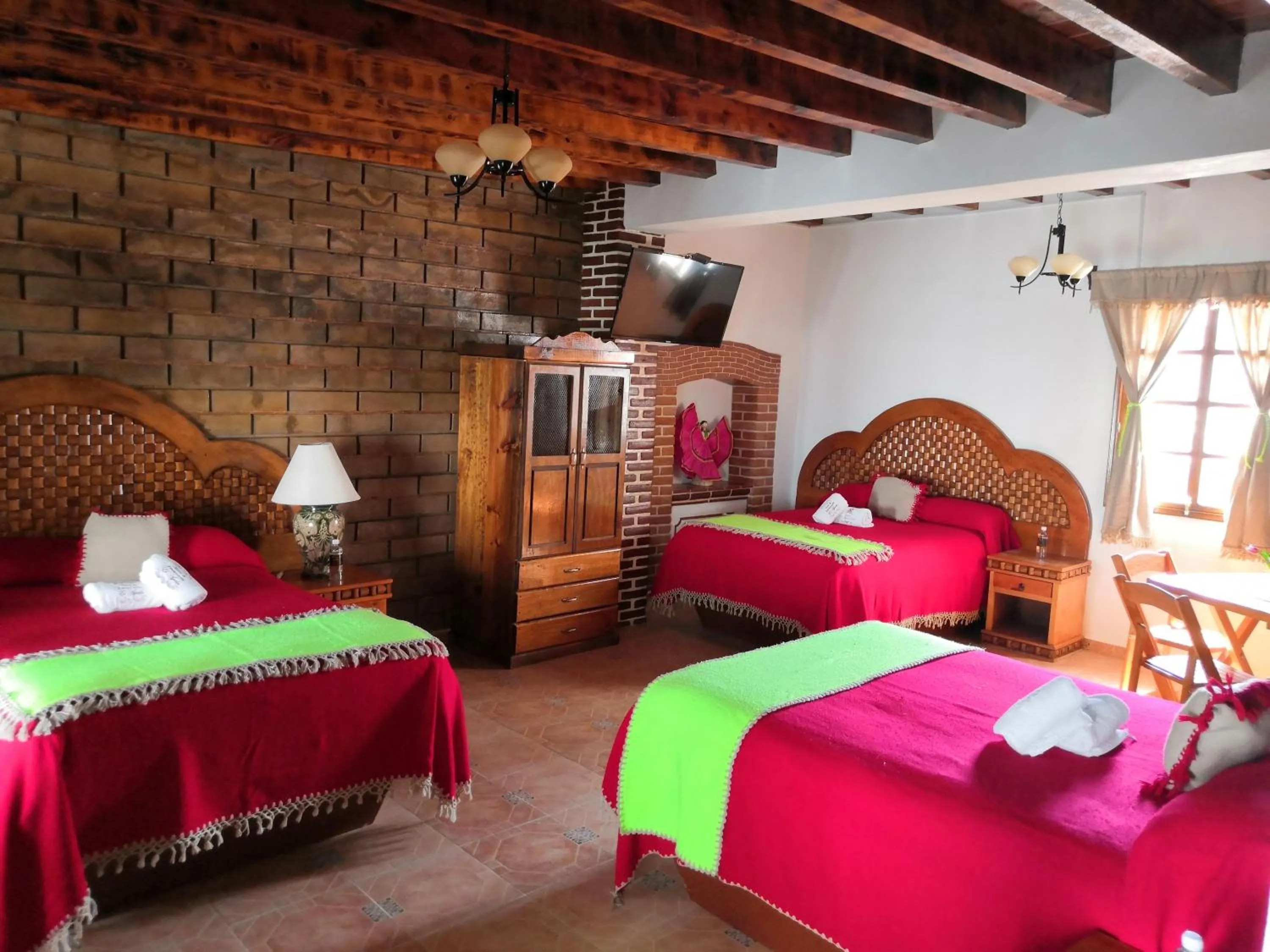 Photo of the whole room, Bed in Hotel El Aguila, Villa del Carbón