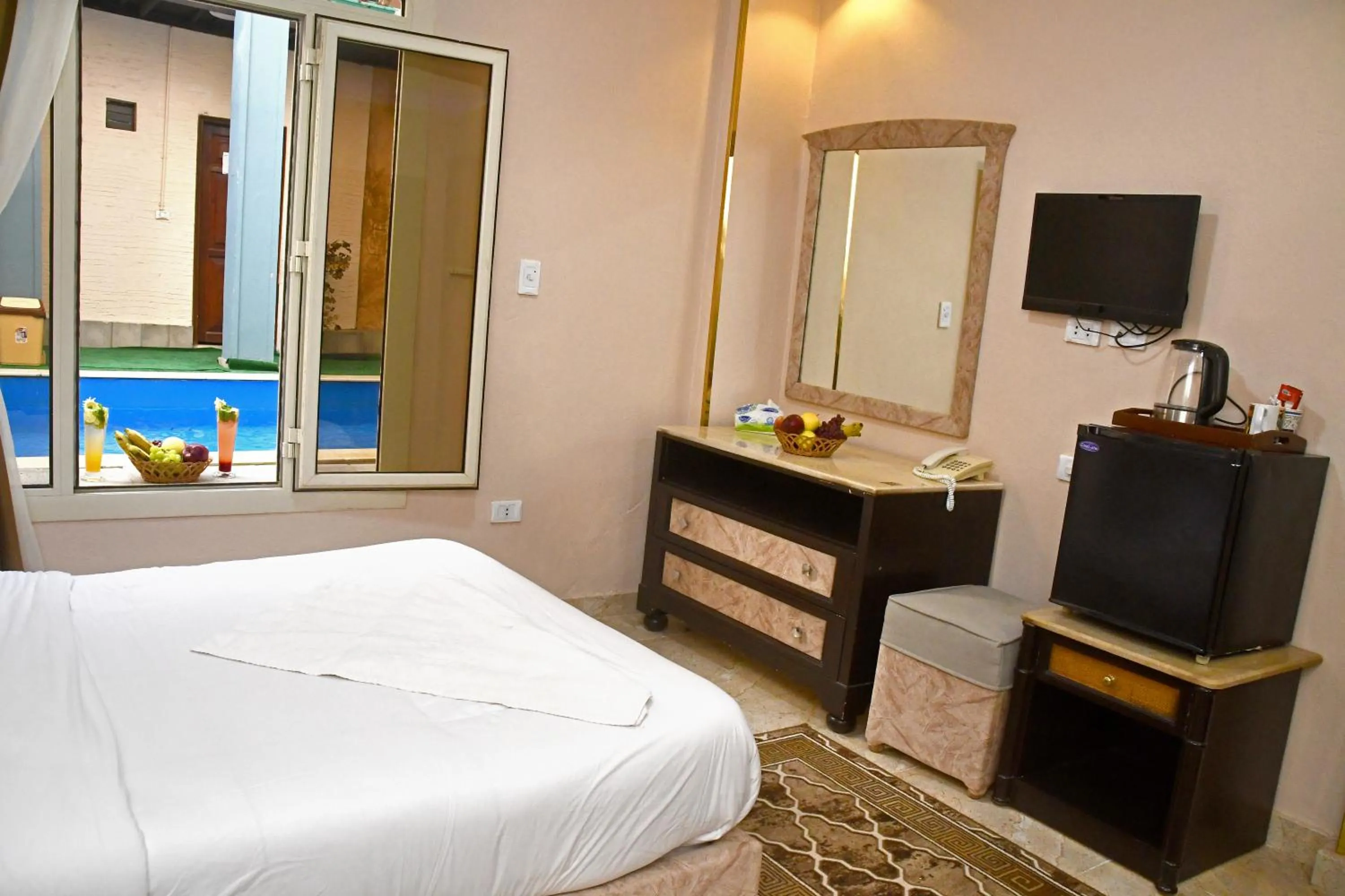 Bed in Nun Pyramids INN