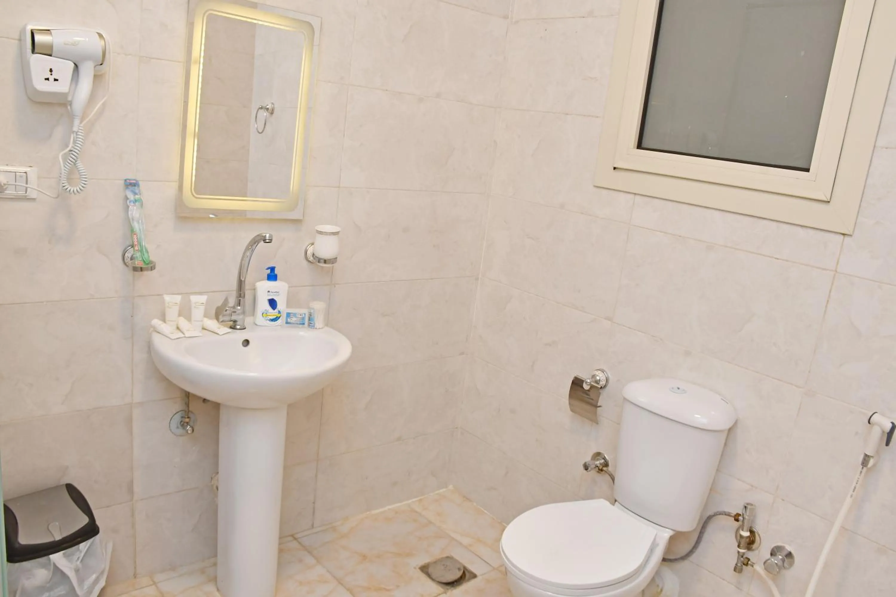 Toilet in Nun Pyramids INN