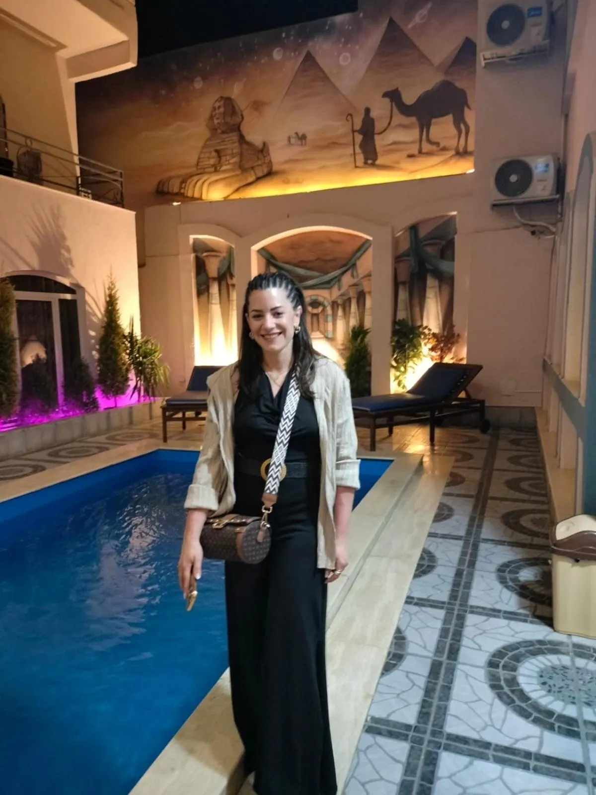 Swimming pool in Nun Pyramids INN