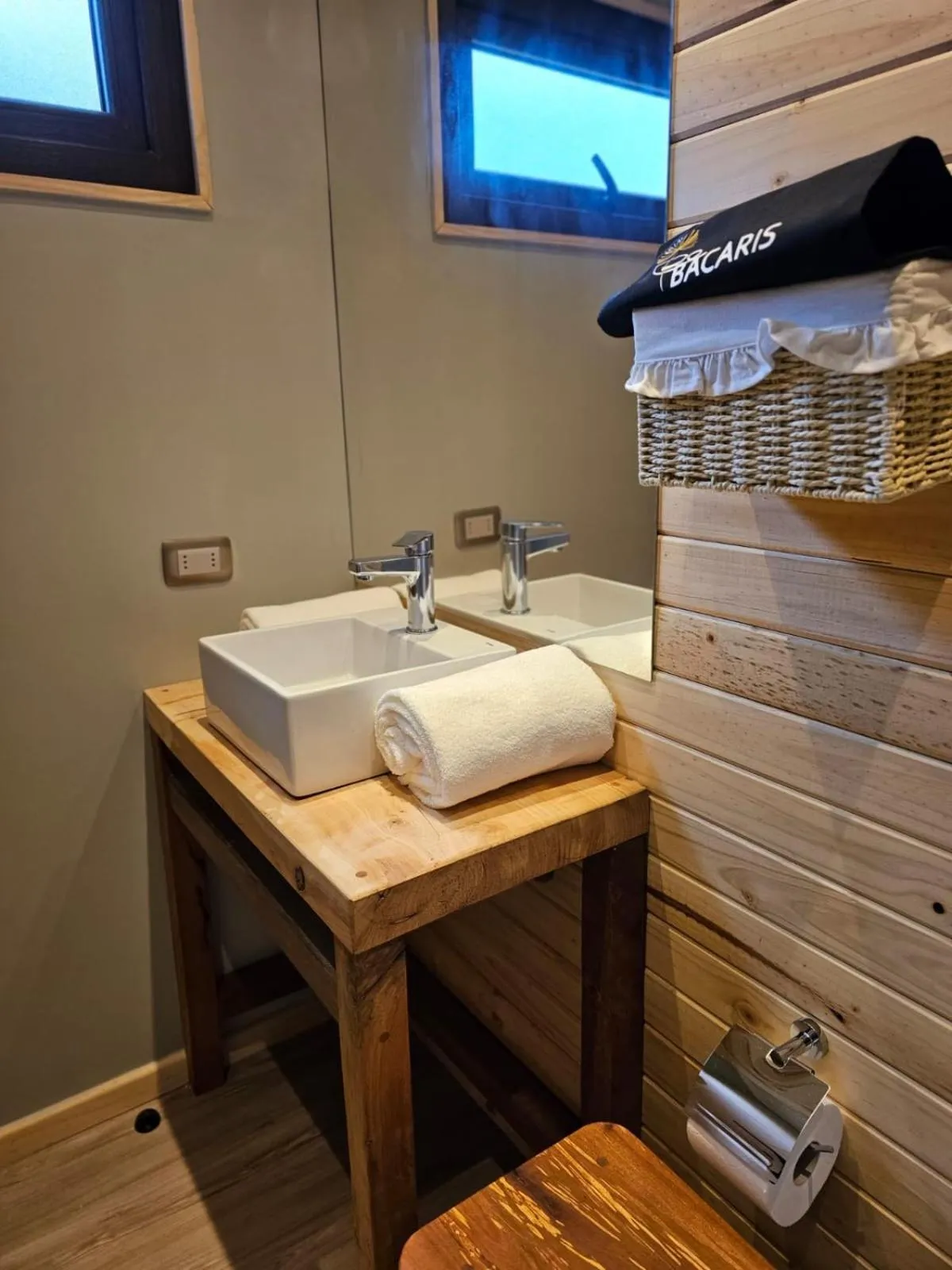 Bathroom in Hotel Bacaris