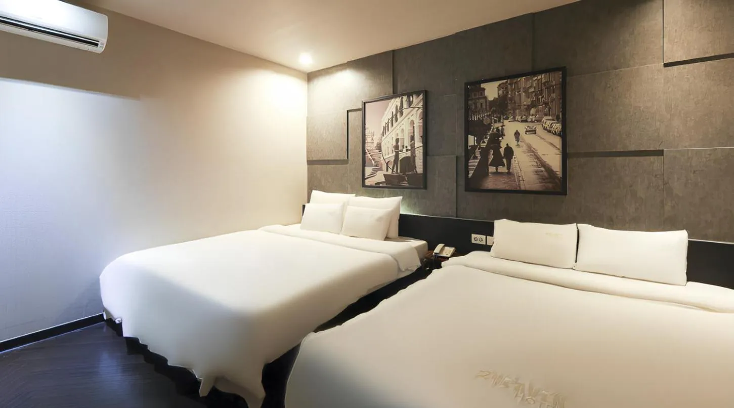 Bed in 2 Heaven Hotel Seomyeon