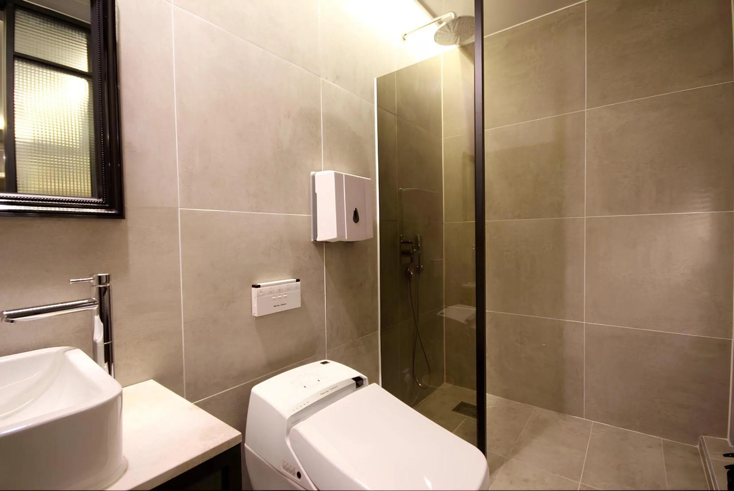 Shower in 2 Heaven Hotel Seomyeon