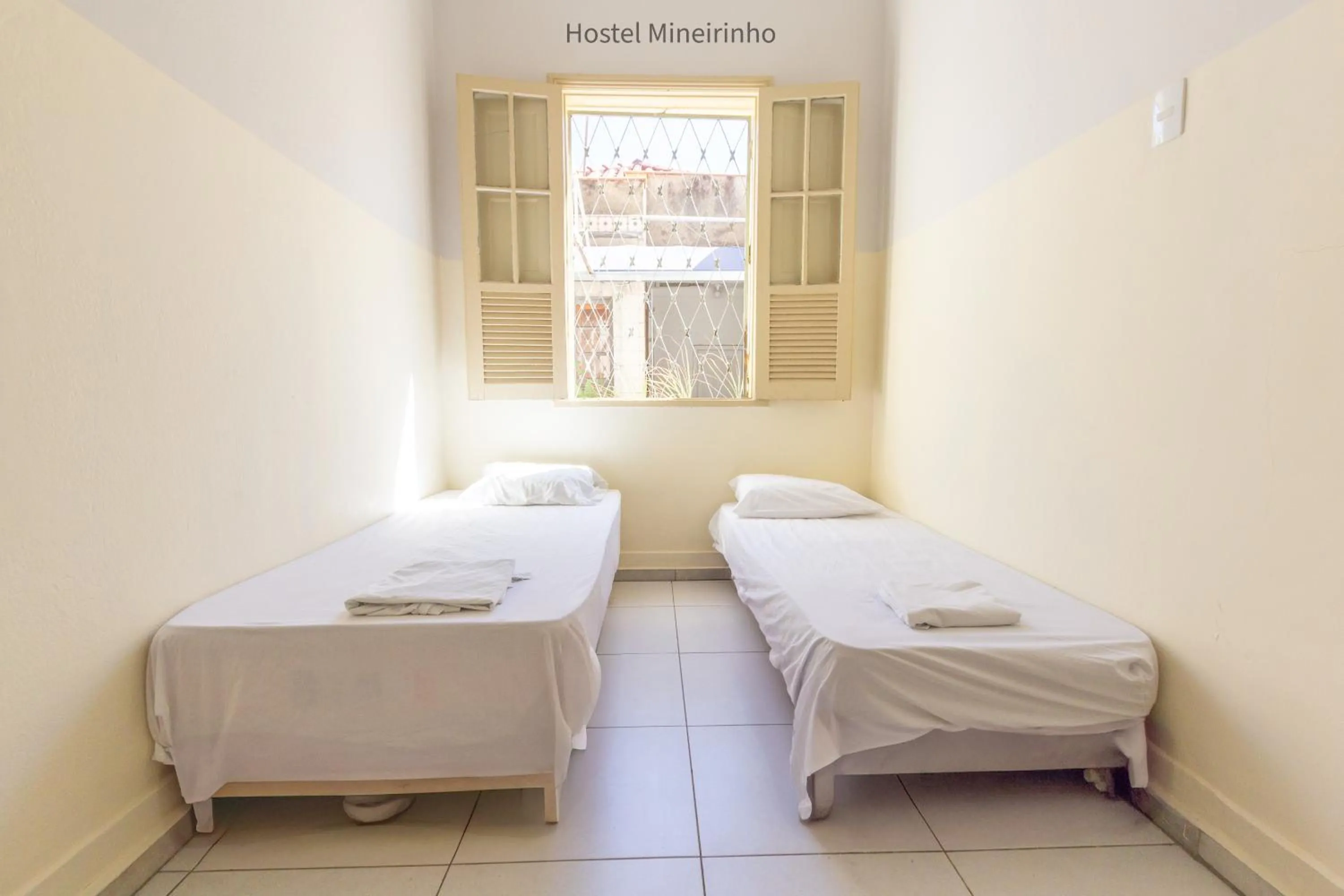 View (from property/room), Bed in Hostel Mineirinho
