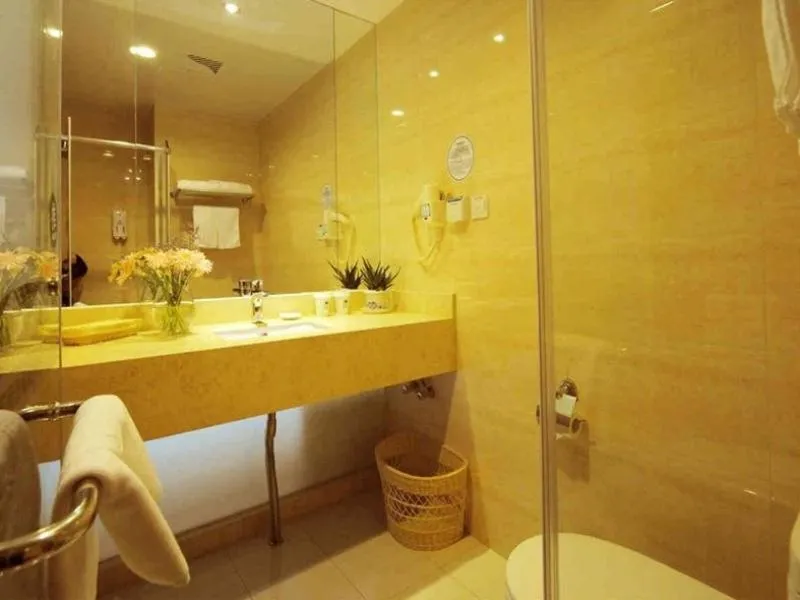 Greentree Inn Shanghai West Huaxia Road Metro Station Express Hotel