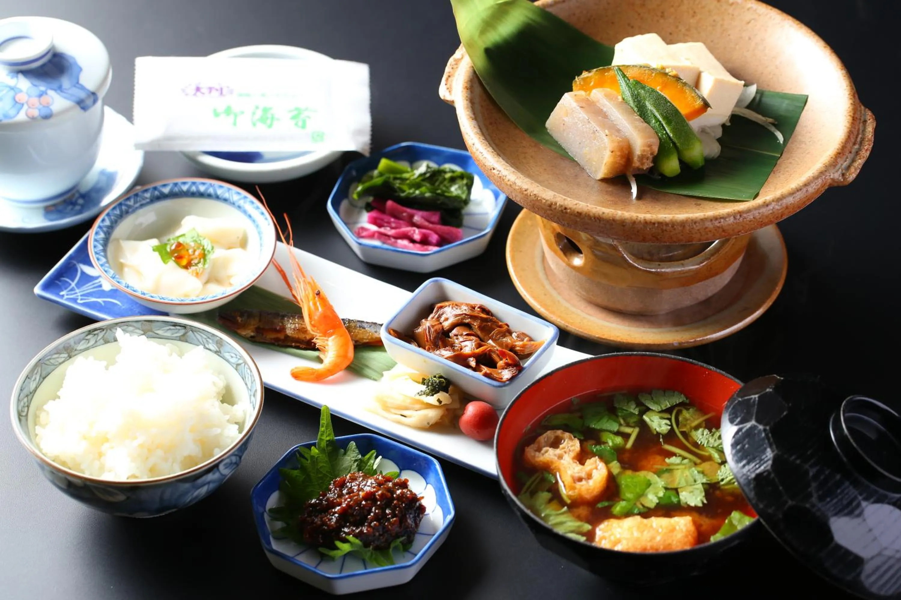 Asian breakfast in Iwamura Sanso