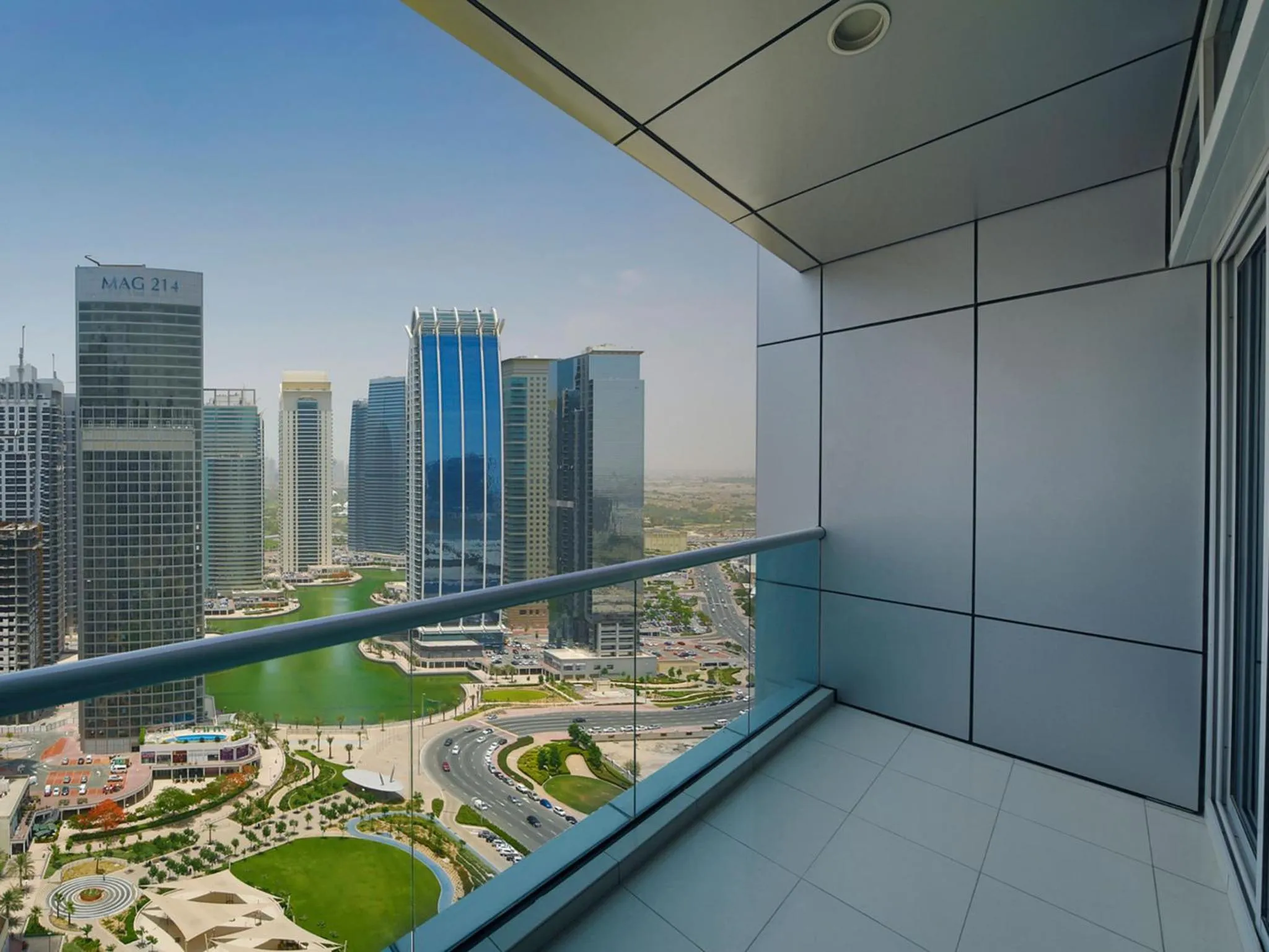 Balcony/Terrace in Armada Avenue Hotel